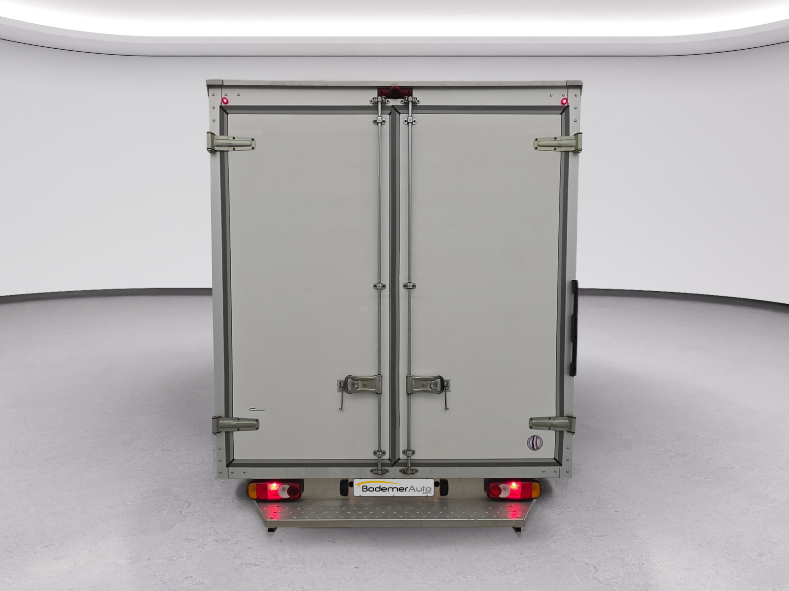 Vente en ligne Renault Master 3 Châssis Cabine MASTER TRAC F3500 BLUE DCI 145 EURO VI GRAND VOLUME 20M au prix de 28 900 €