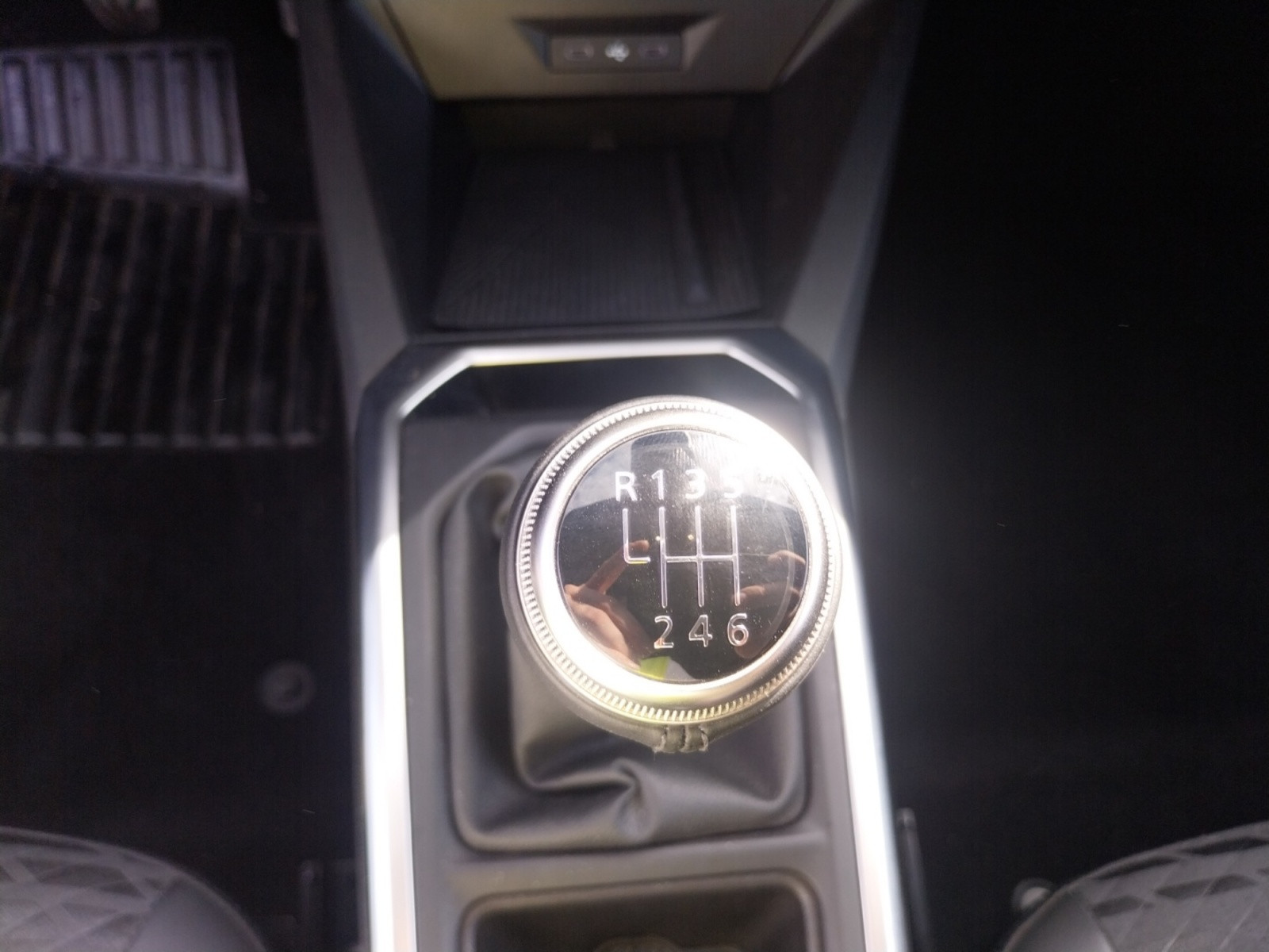 Vente en ligne Renault Clio 6 Clio TCe 115 ch au prix de 22 490 €