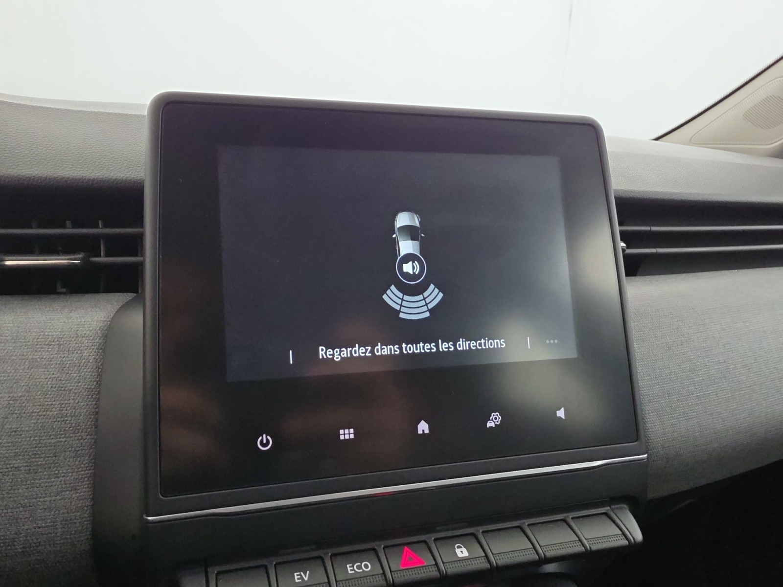 Vente en ligne Renault Clio 5 Clio E-Tech full hybrid 145 ch GSR2 au prix de 19 490 €