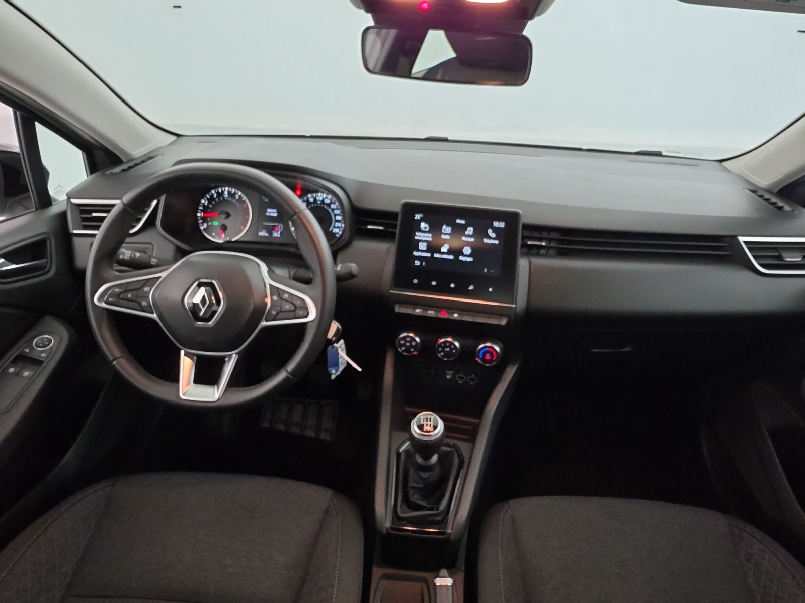 Vente en ligne Renault Clio 5 Clio TCe 90 au prix de 14 400 €