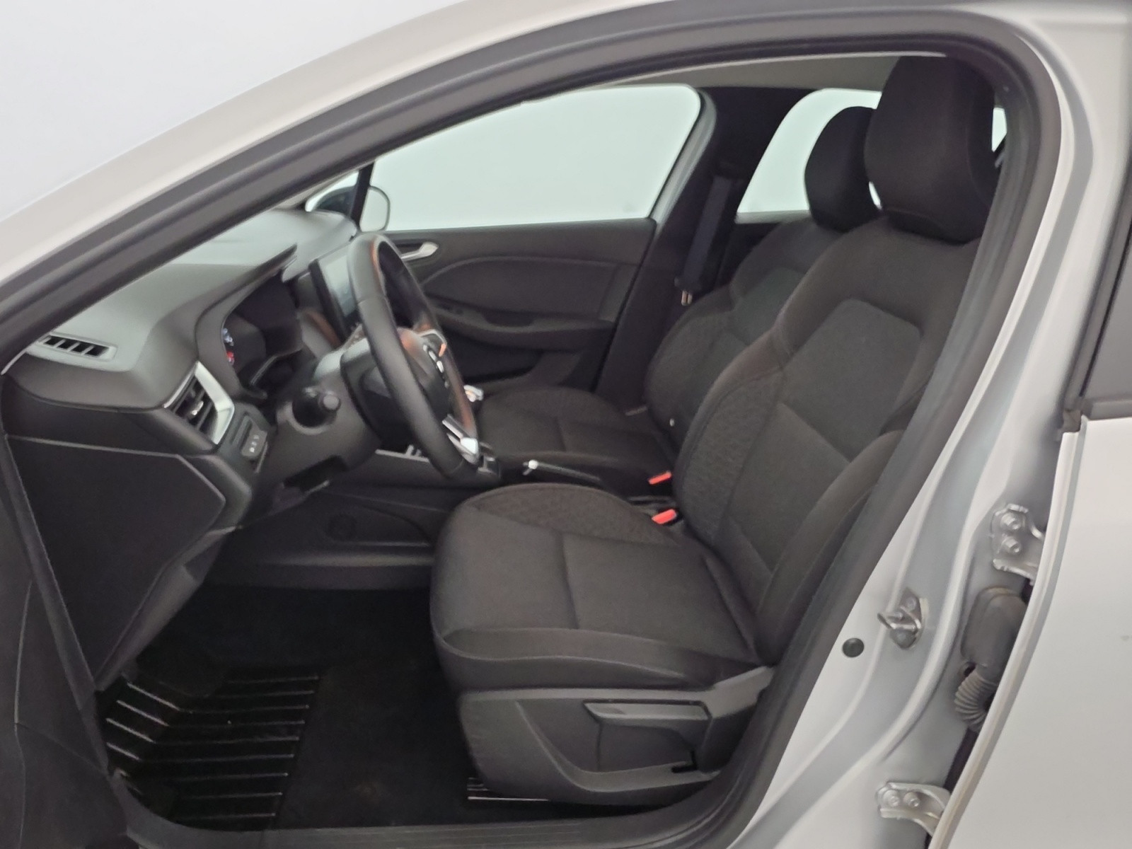 Vente en ligne Renault Clio 5 Clio TCe 90 au prix de 14 400 €