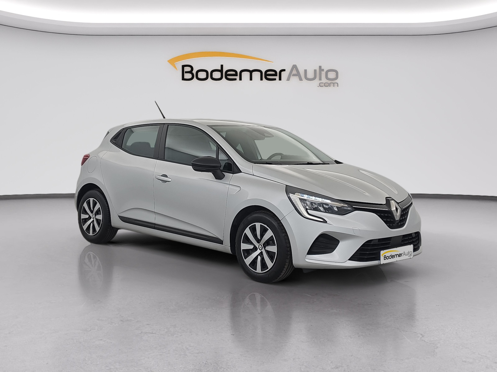Vente en ligne Renault Clio 5 Clio TCe 90 au prix de 14 400 €