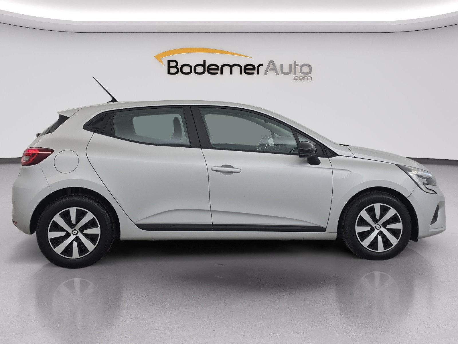 Vente en ligne Renault Clio 5 Clio TCe 90 au prix de 14 400 €
