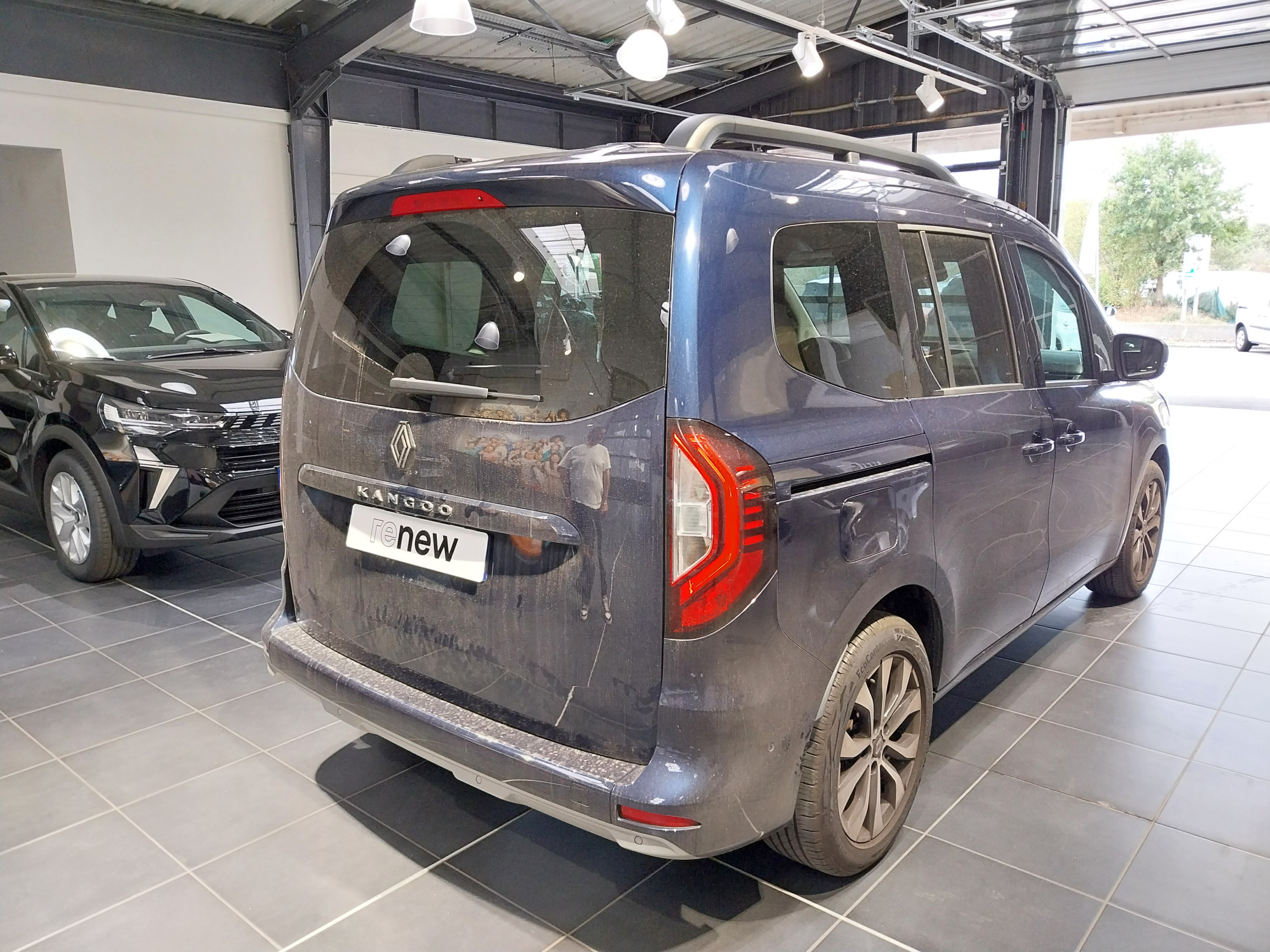 Vente en ligne Renault Kangoo  Blue dCi 115 auto au prix de 34 990 €