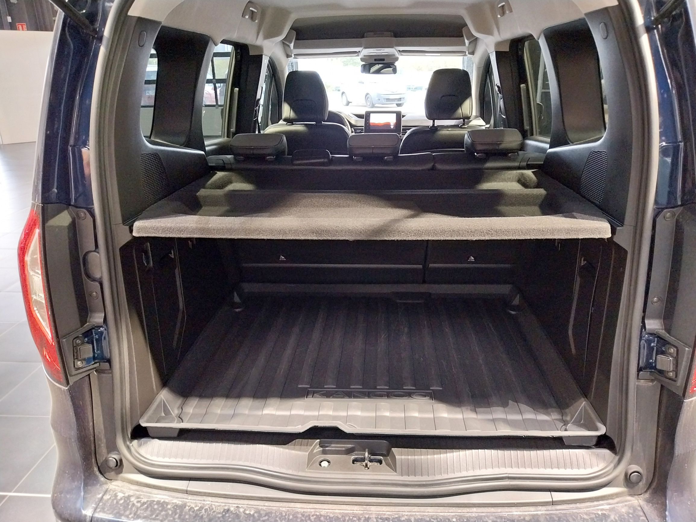 Vente en ligne Renault Kangoo  Blue dCi 115 auto au prix de 34 990 €