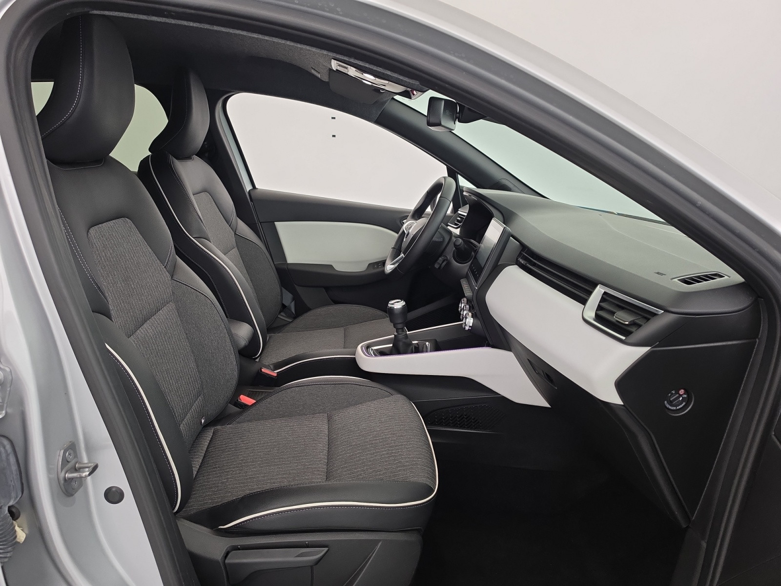 Vente en ligne Renault Clio 5 Clio TCe 90 au prix de 14 990 €