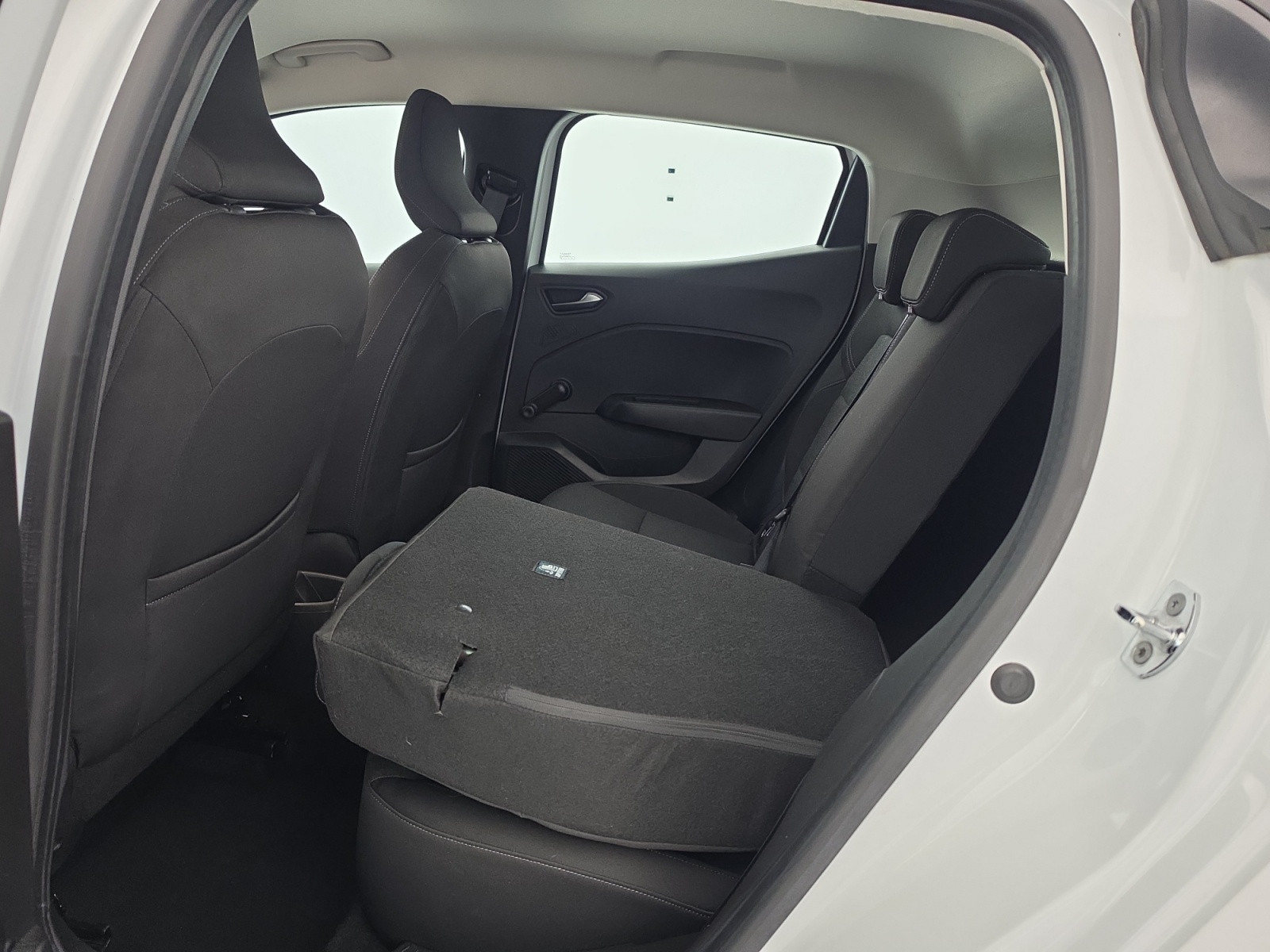 Vente en ligne Renault Clio 5 Clio TCe 90 au prix de 13 990 €