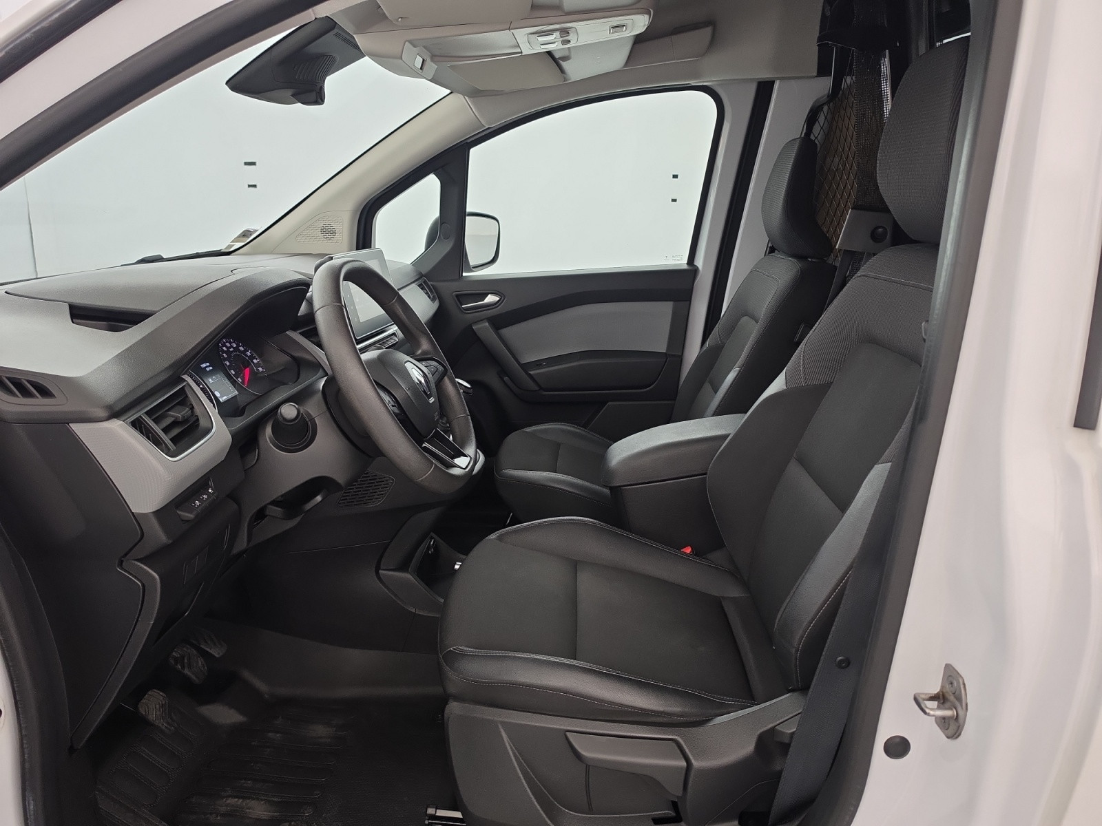 Vente en ligne Renault Kangoo Van  BLUE DCI 95 au prix de 14 990 €