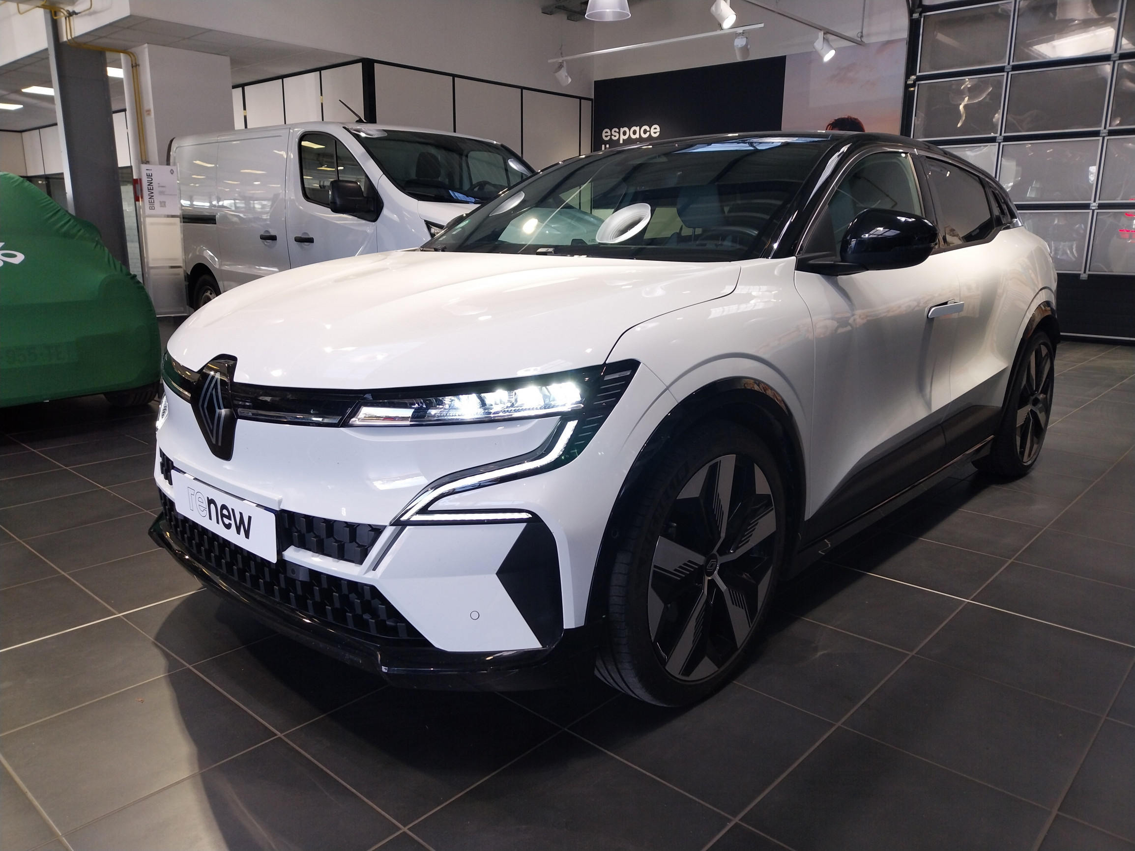 Renault Megane E-Tech  EV60 220 ch optimum charge occasion de 2023 en vente à Quimper