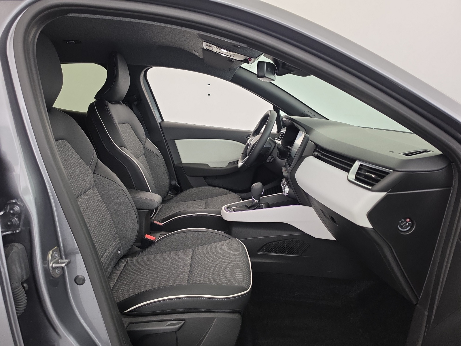 Vente en ligne Renault Clio 5 Clio E-Tech full hybrid 145 au prix de 18 890 €