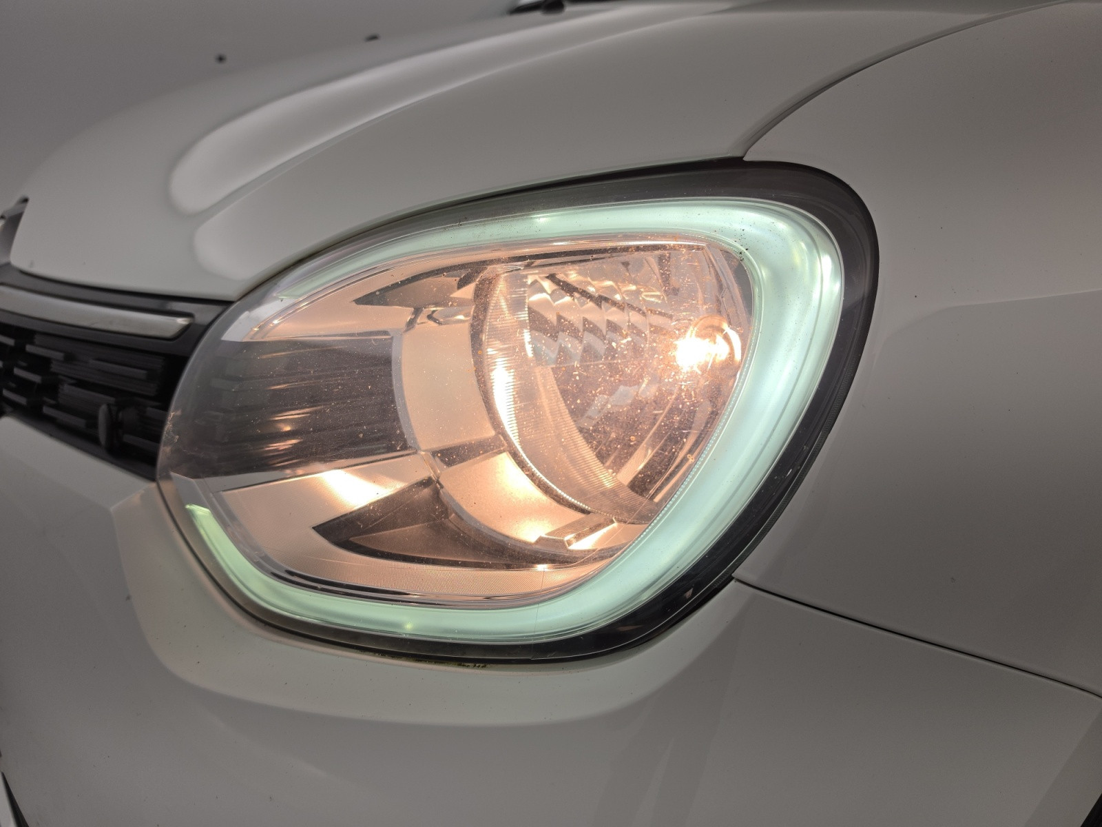 Vente en ligne Renault Twingo Electrique Twingo III E-Tech au prix de 12 990 €