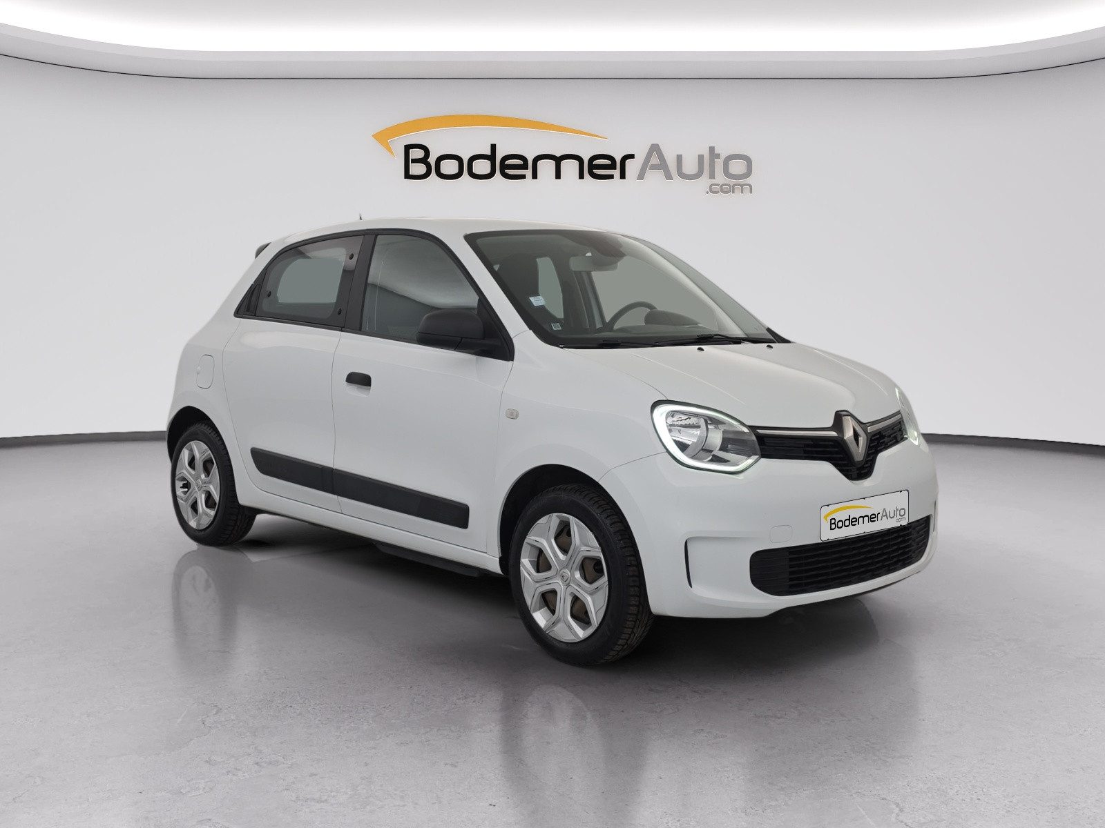 Vente en ligne Renault Twingo Electrique Twingo III E-Tech au prix de 12 990 €