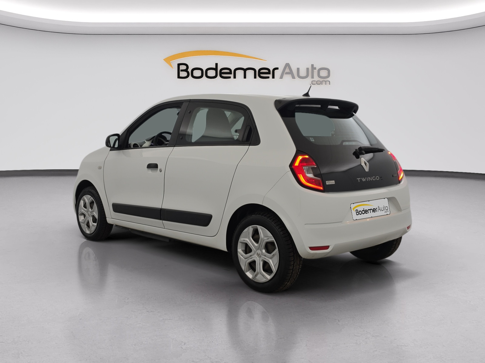 Vente en ligne Renault Twingo Electrique Twingo III E-Tech au prix de 12 990 €