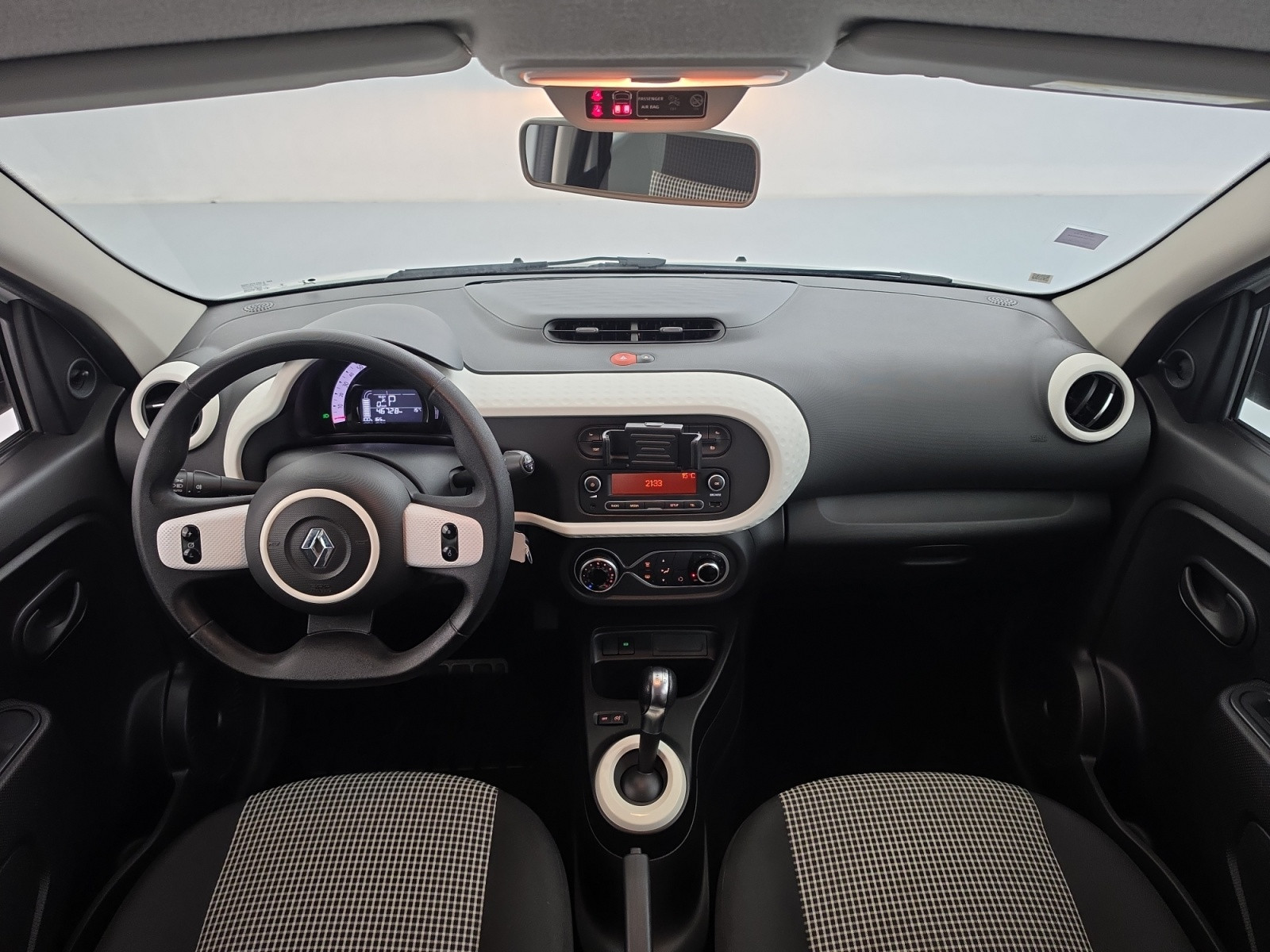 Vente en ligne Renault Twingo Electrique Twingo III E-Tech au prix de 12 990 €