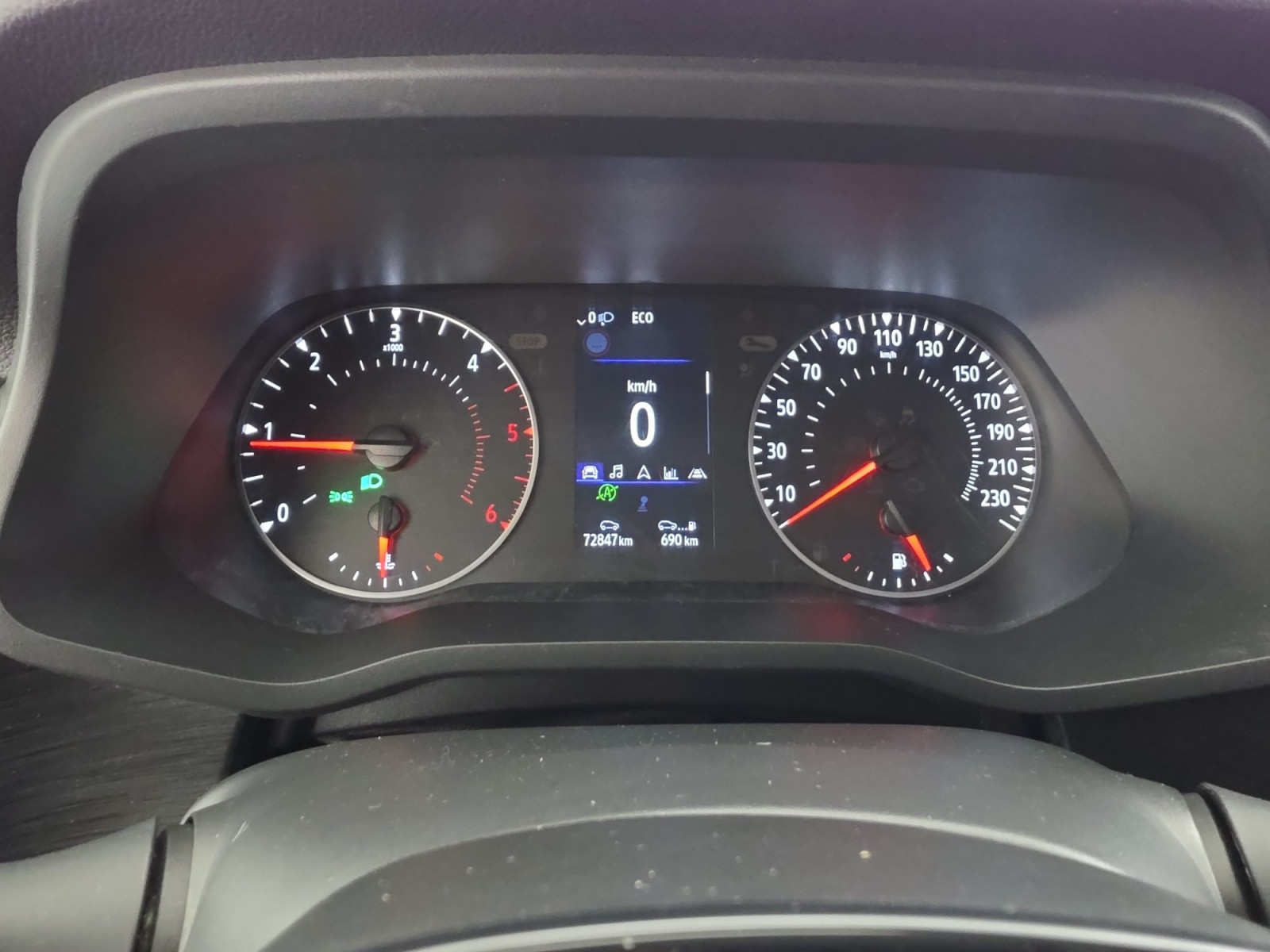 Vente en ligne Renault Trafic 3 Fourgon TRAFIC FGN L2H1 3000 KG BLUE DCI 130 au prix de 22 990 €
