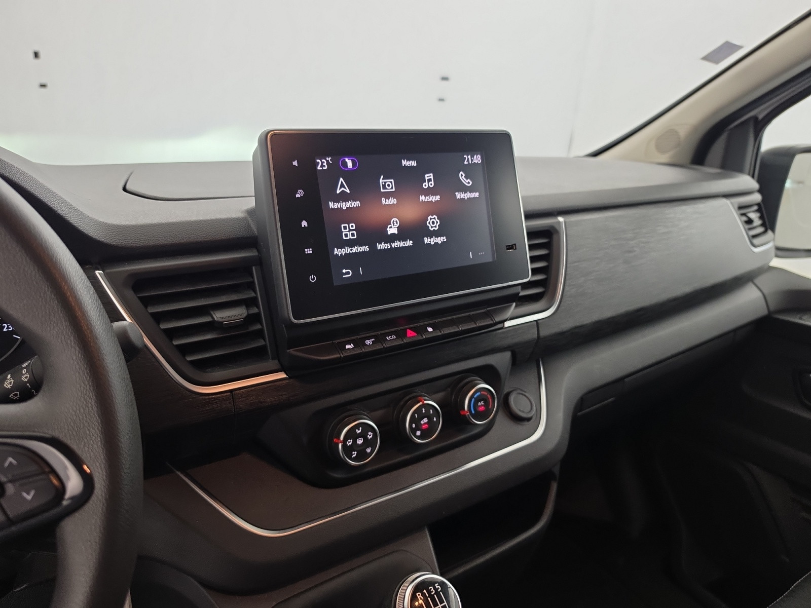 Vente en ligne Renault Trafic 3 Fourgon TRAFIC FGN L2H1 3000 KG BLUE DCI 130 au prix de 22 990 €