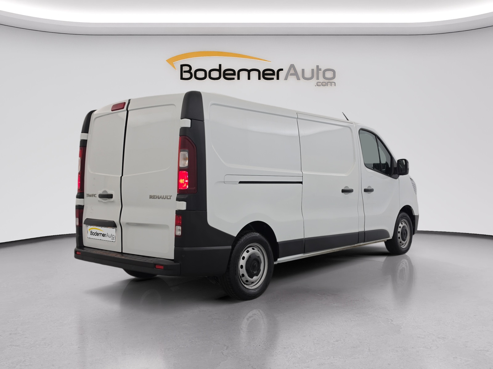 Vente en ligne Renault Trafic 3 Fourgon TRAFIC FGN L2H1 3000 KG BLUE DCI 130 au prix de 22 990 €