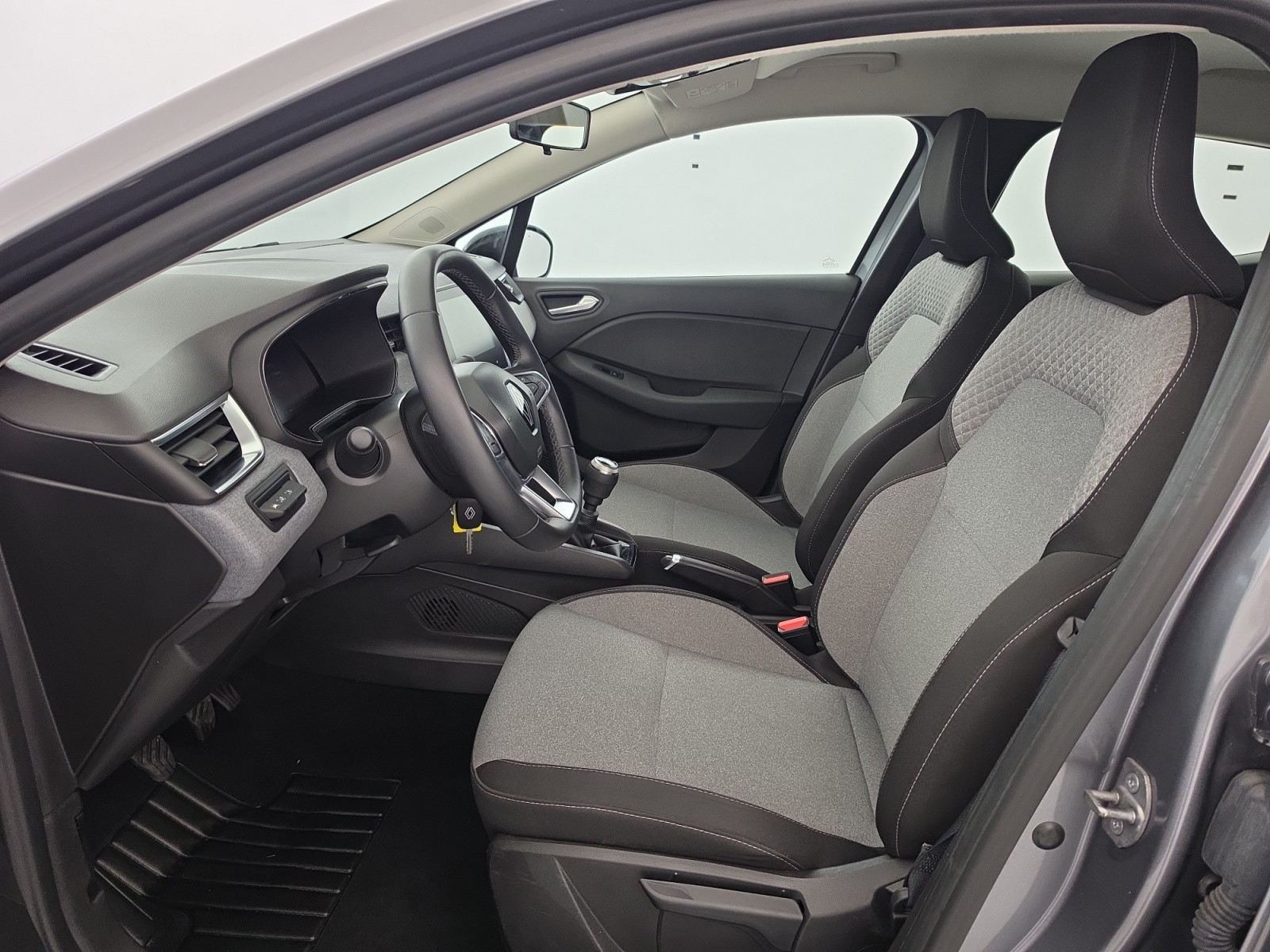 Vente en ligne Renault Clio 5 Clio TCe 90 au prix de 14 600 €
