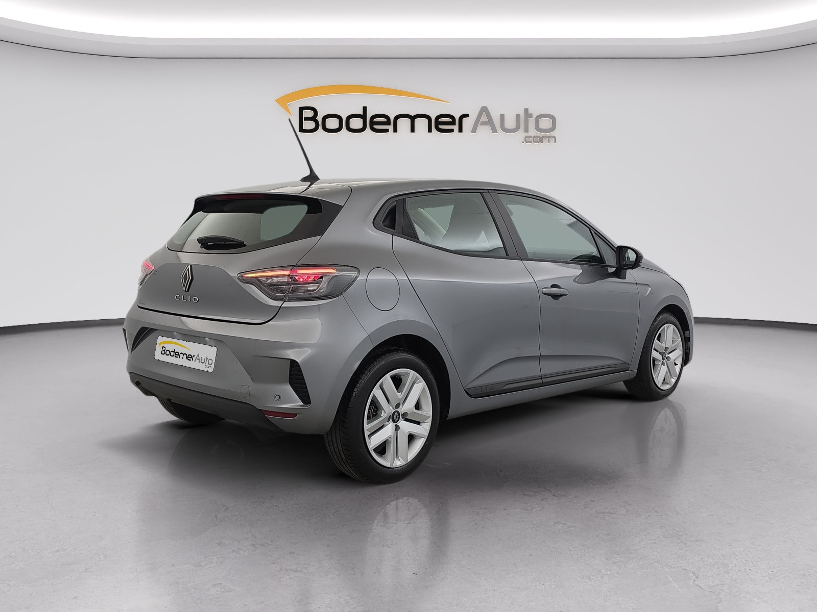 Vente en ligne Renault Clio 5 Clio TCe 90 au prix de 14 600 €