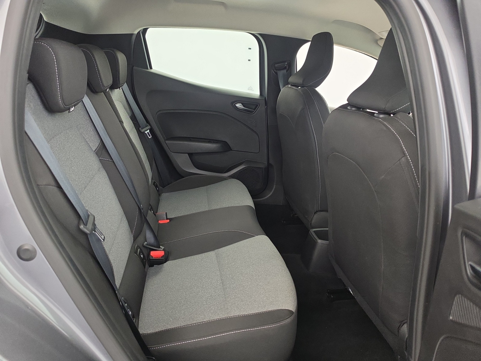 Vente en ligne Renault Clio 5 Clio TCe 90 au prix de 14 600 €