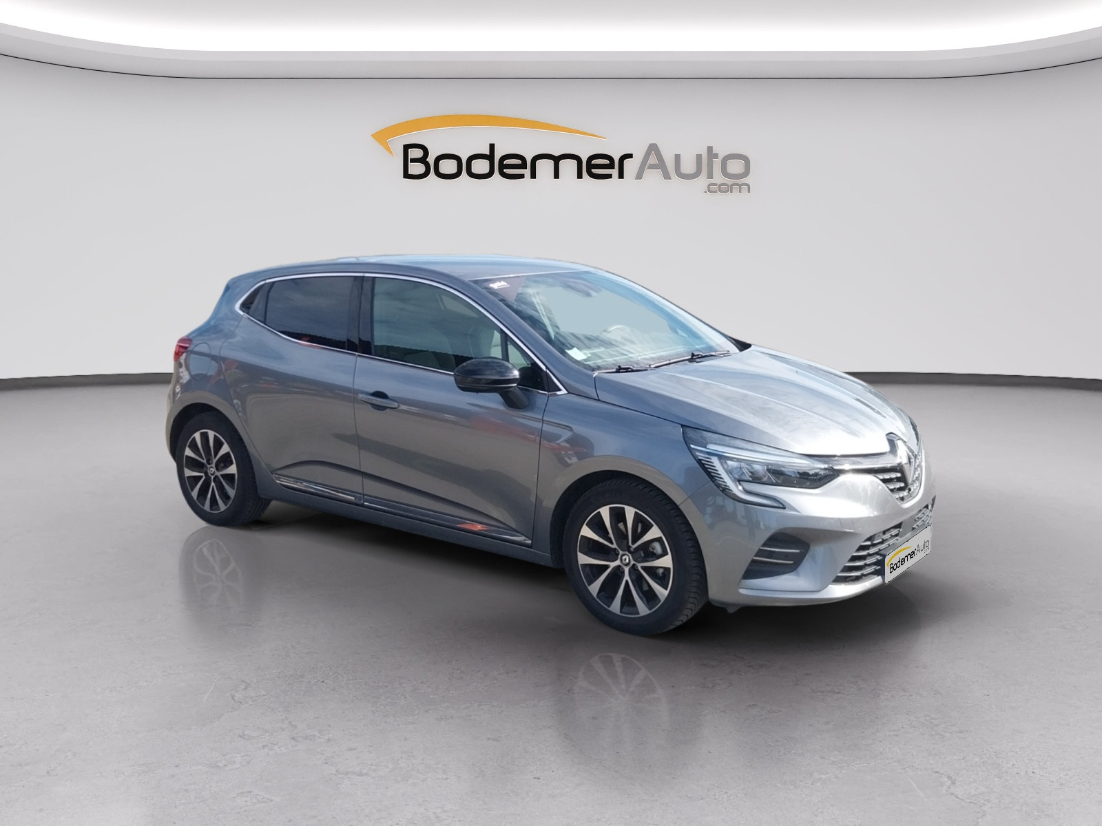 Vente en ligne Renault Clio 5 Clio E-Tech full hybrid 145 au prix de 18 890 €