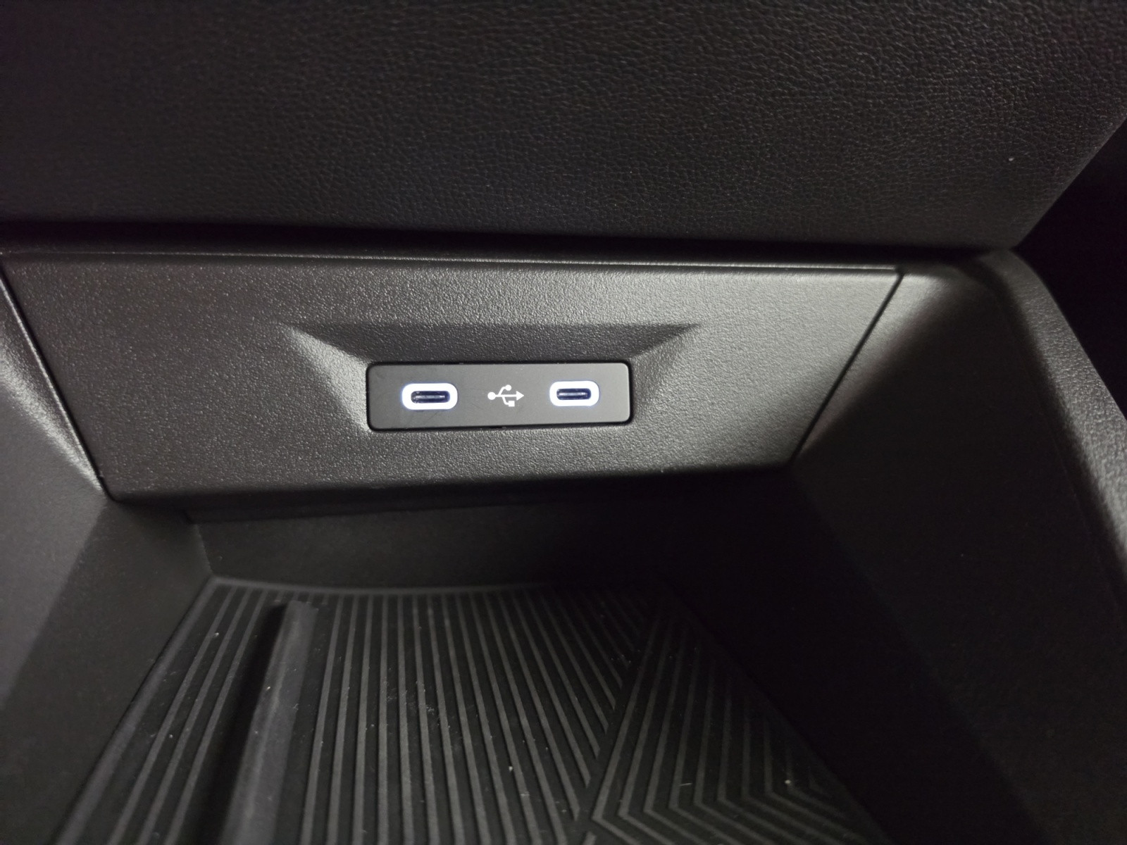 Vente en ligne Renault Clio 6 Clio TCe 115 ch EDC au prix de 24 990 €
