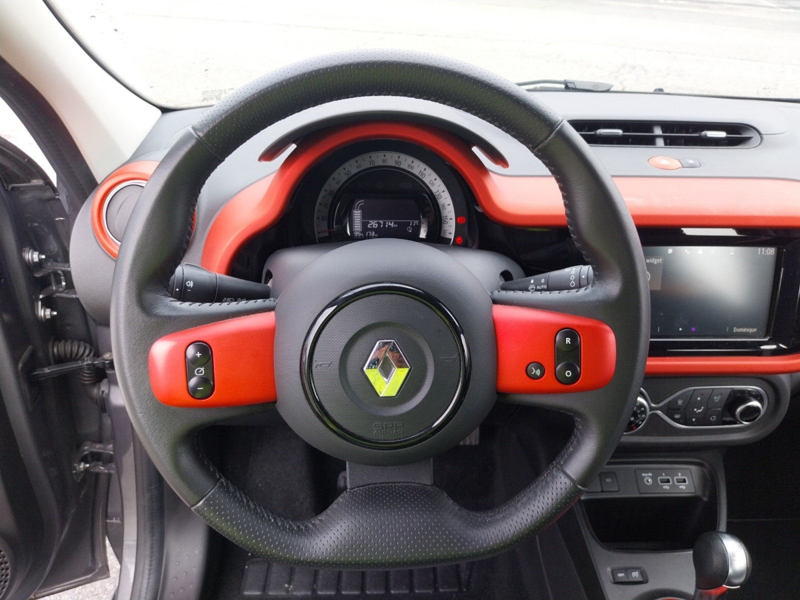 Vente en ligne Renault Twingo Electrique Twingo III E-Tech au prix de 13 990 €