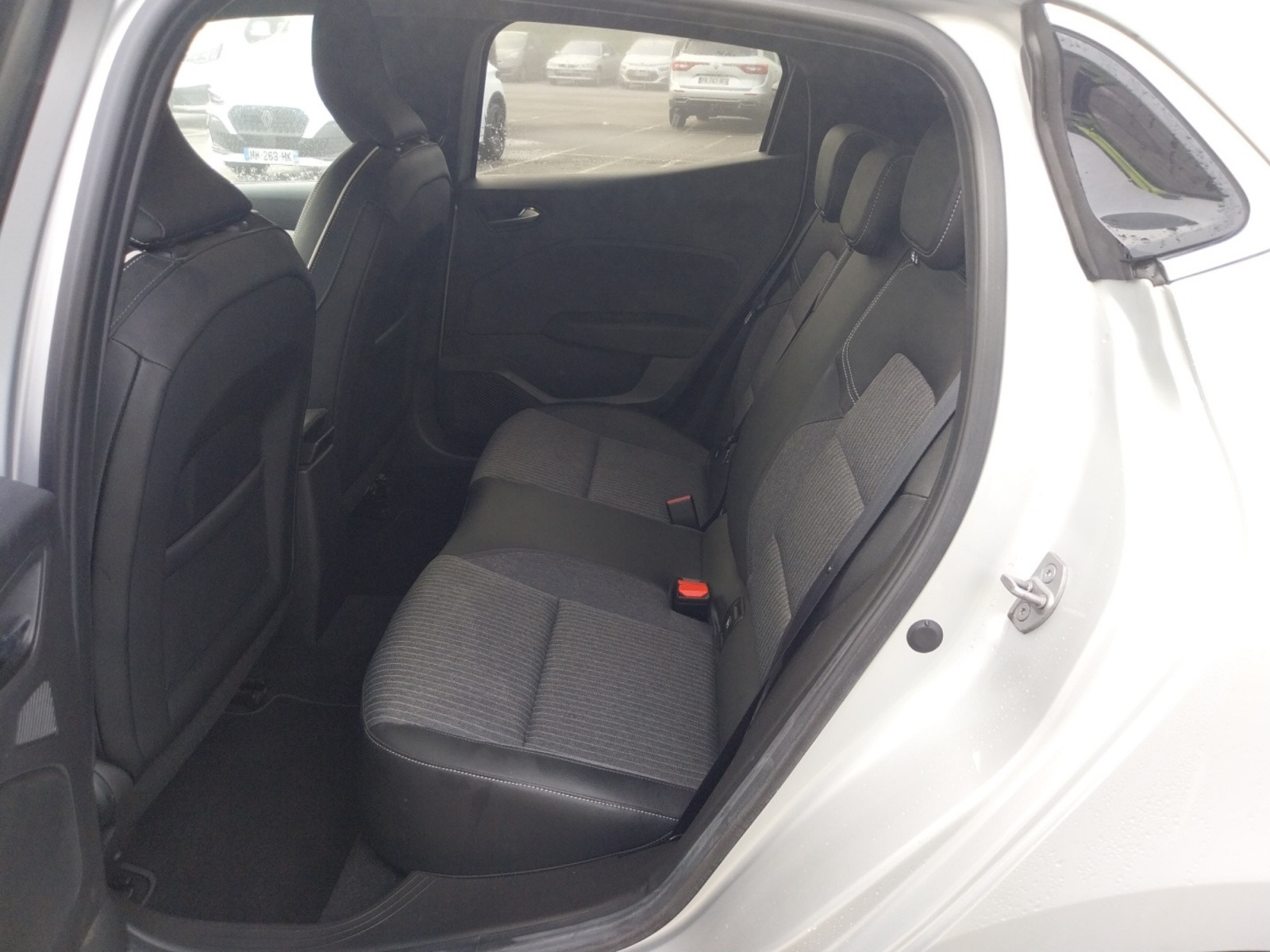 Vente en ligne Renault Clio 5 Clio TCe 90 au prix de 14 990 €