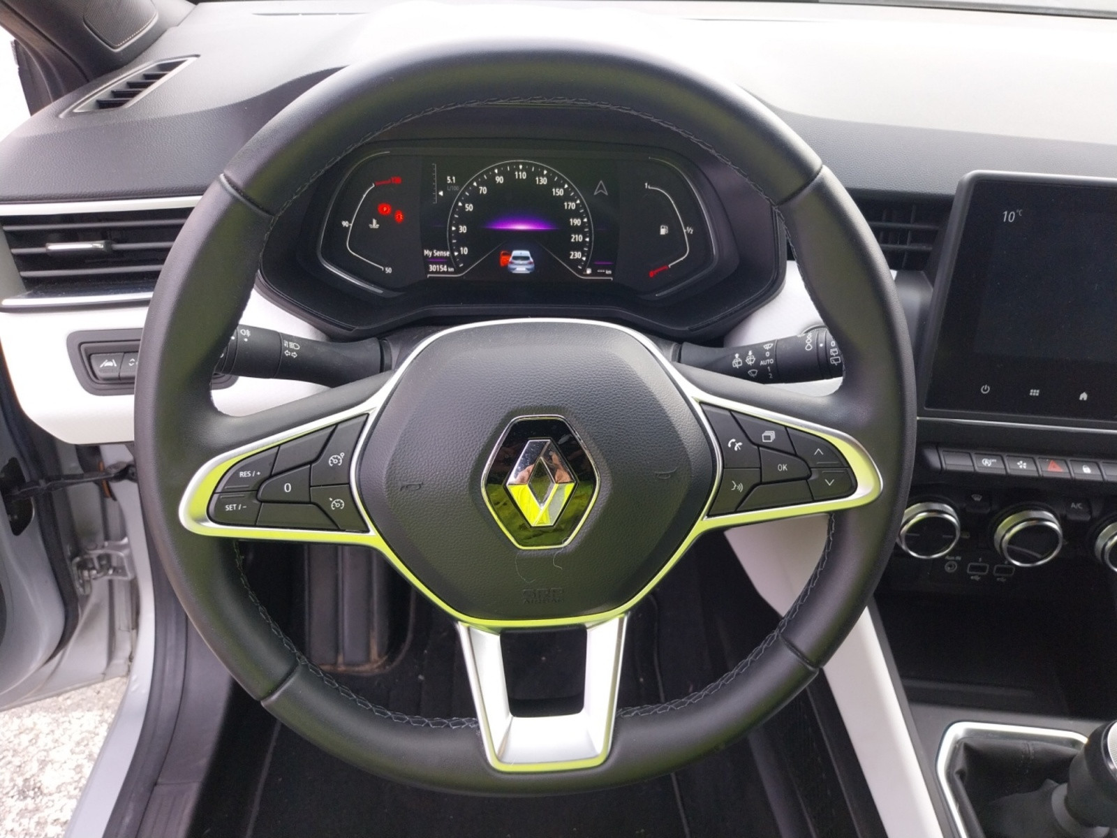 Vente en ligne Renault Clio 5 Clio TCe 90 au prix de 14 990 €