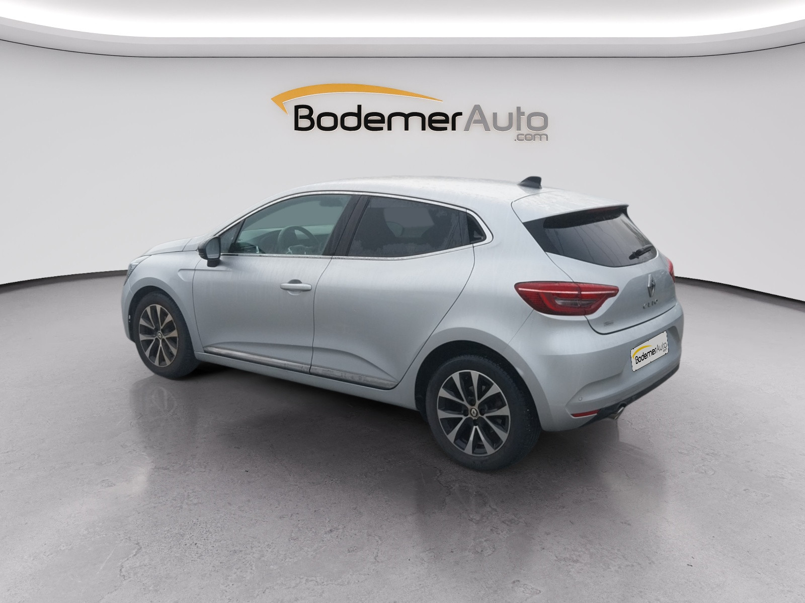 Vente en ligne Renault Clio 5 Clio TCe 90 au prix de 14 990 €