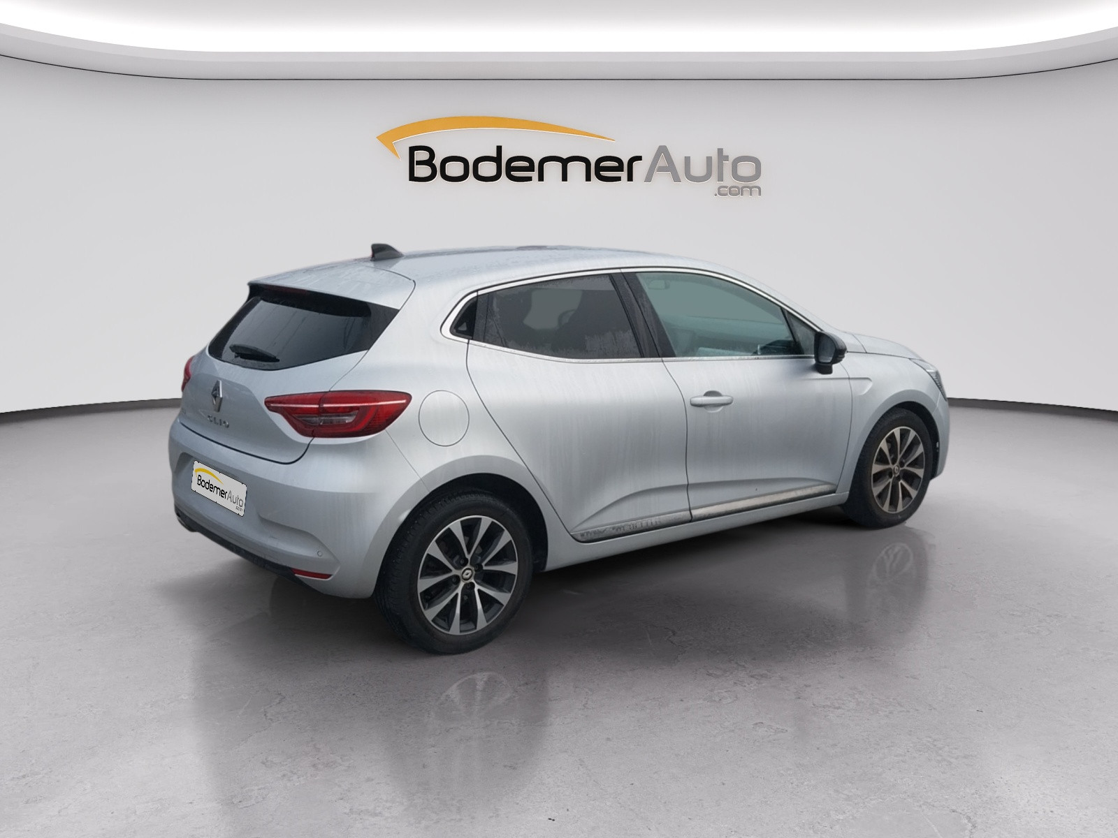 Vente en ligne Renault Clio 5 Clio TCe 90 au prix de 14 990 €