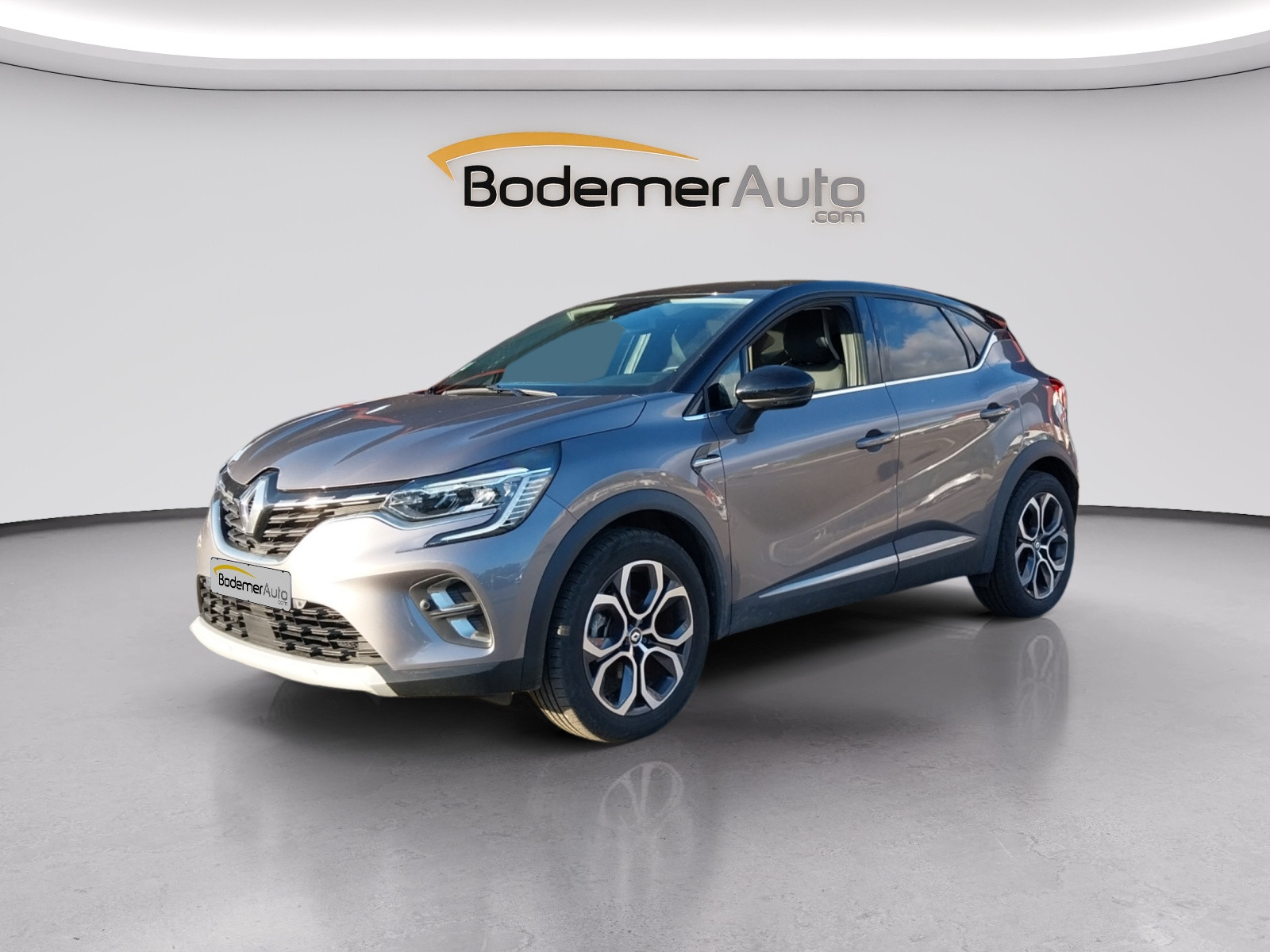 Renault Captur  E-Tech full hybrid 145 occasion de 2023 en vente à Quimper