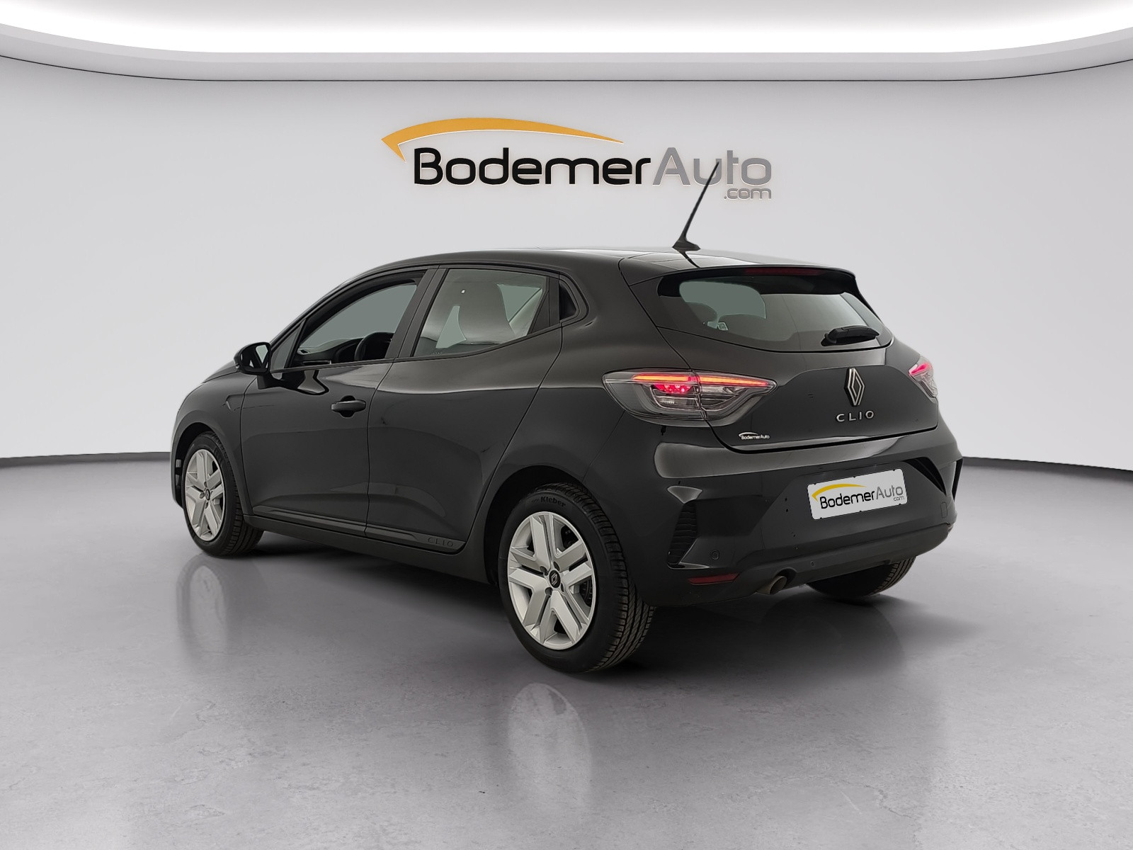Vente en ligne Renault Clio 5 Clio SCe 65 au prix de 13 490 €