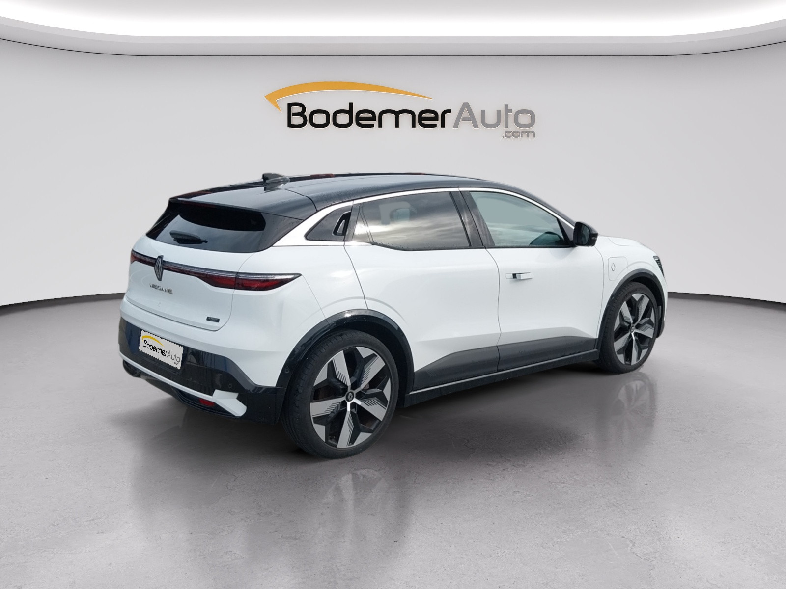 Vente en ligne Renault Megane E-Tech  EV60 220 ch super charge au prix de 27 750 €