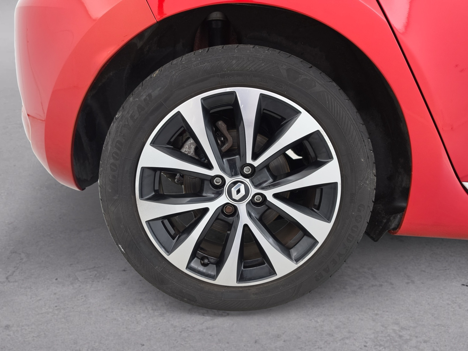 Vente en ligne Renault Clio 5 Clio E-Tech full hybrid 145 au prix de 17 490 €