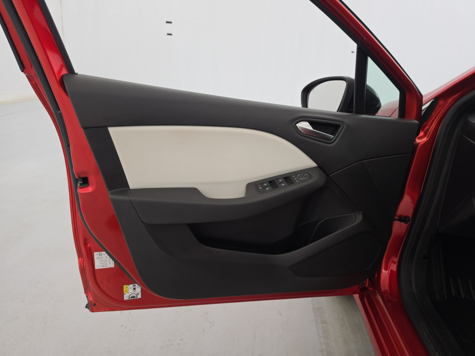 Vente en ligne Renault Clio 5 Clio E-Tech full hybrid 145 au prix de 17 490 €