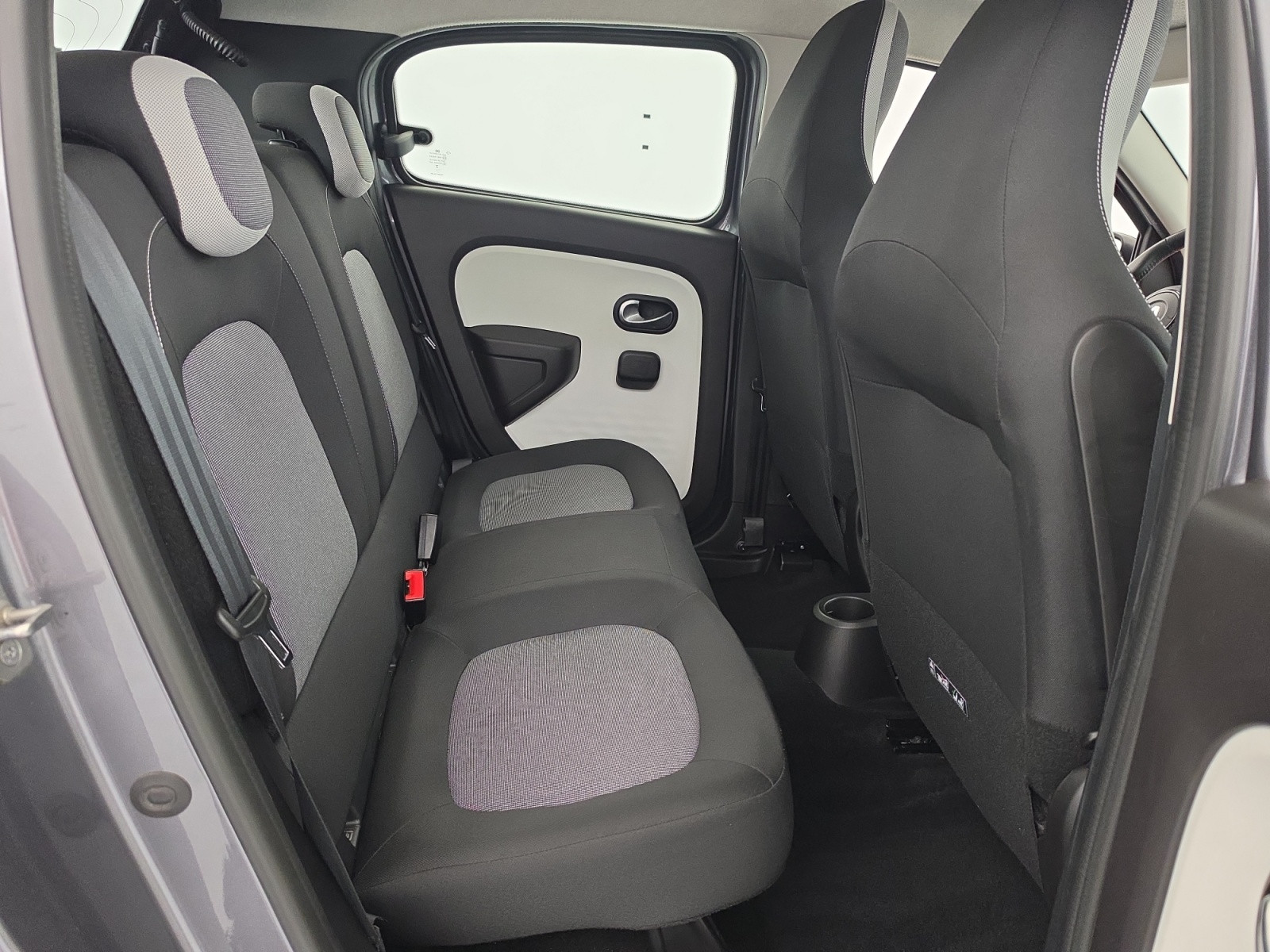 Vente en ligne Renault Twingo Electrique Twingo III E-Tech au prix de 13 990 €