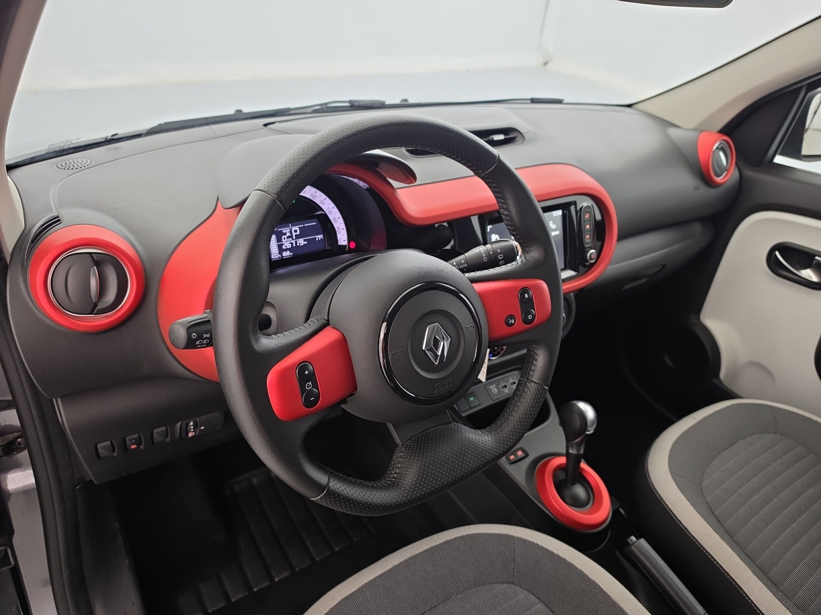 Vente en ligne Renault Twingo Electrique Twingo III E-Tech au prix de 13 990 €