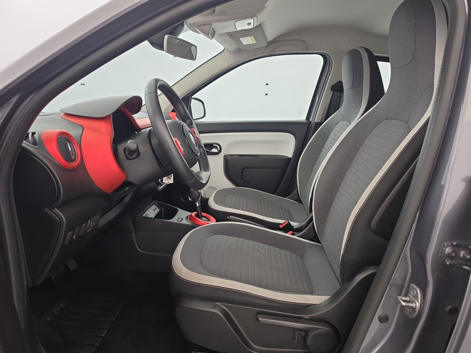 Vente en ligne Renault Twingo Electrique Twingo III E-Tech au prix de 13 990 €