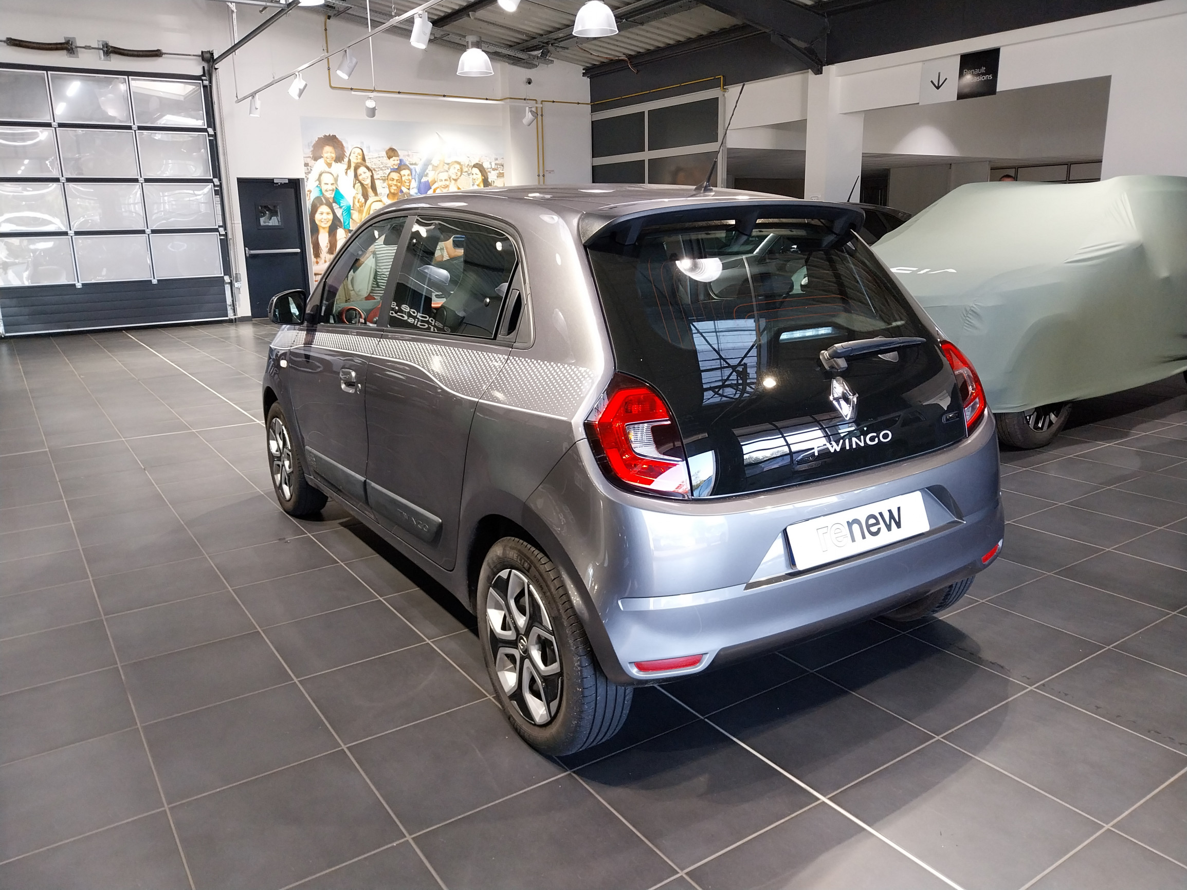 Vente en ligne Renault Twingo Electrique Twingo III E-Tech au prix de 13 990 €