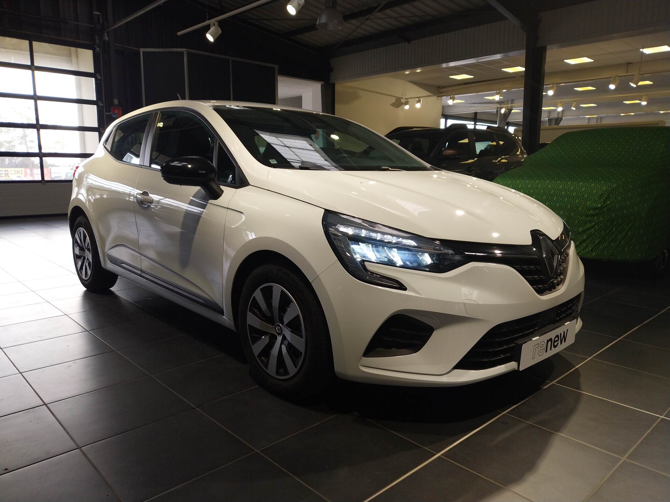 Vente en ligne Renault Clio 5 Clio TCe 90 au prix de 13 990 €
