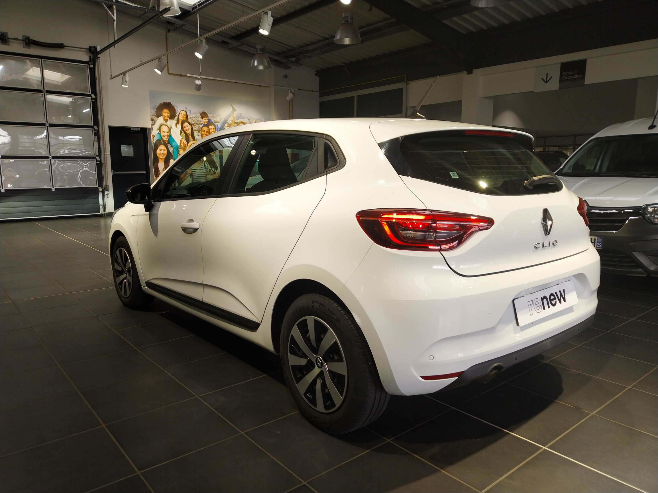 Vente en ligne Renault Clio 5 Clio TCe 90 au prix de 13 990 €