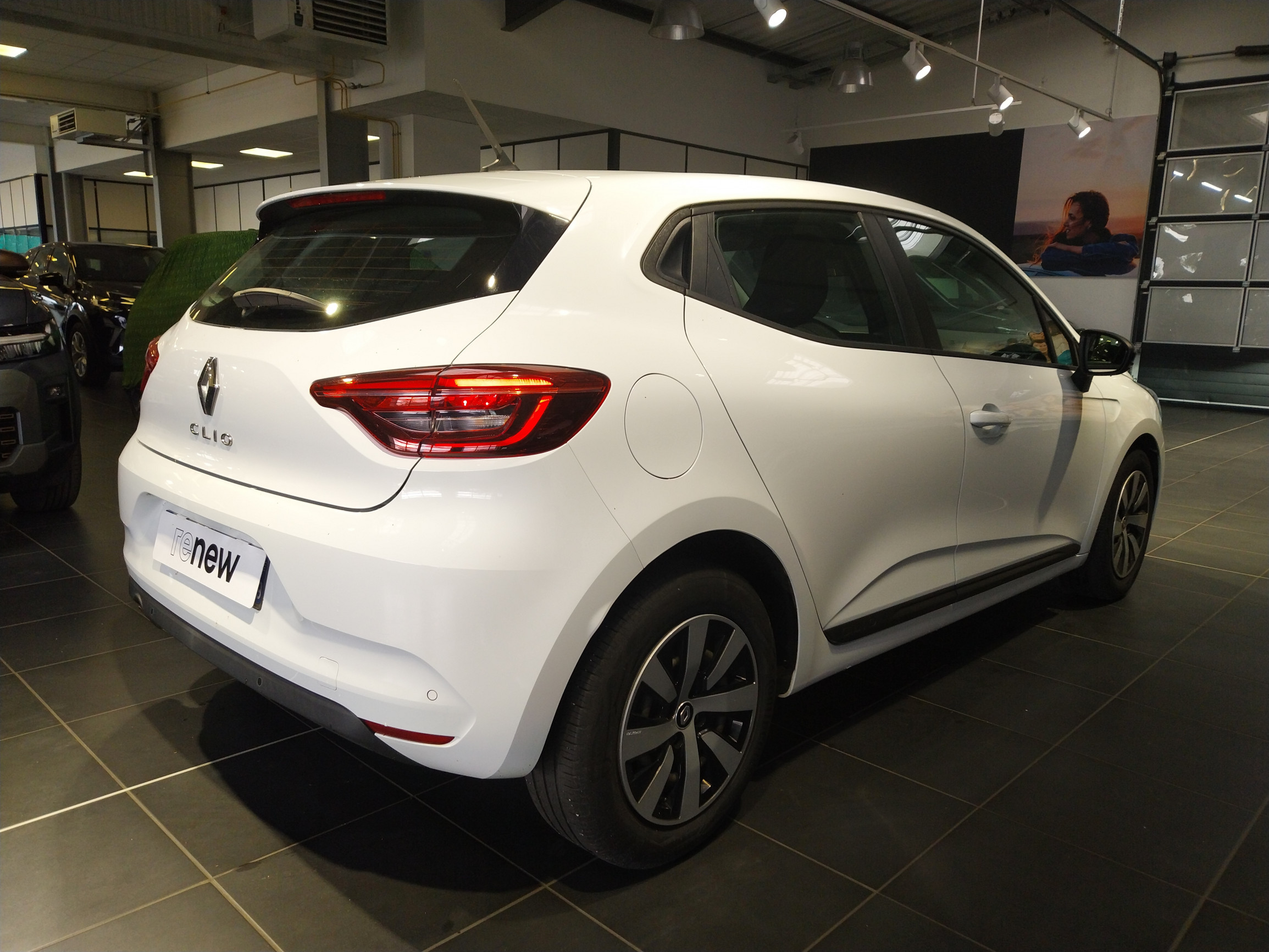 Vente en ligne Renault Clio 5 Clio TCe 90 au prix de 13 990 €