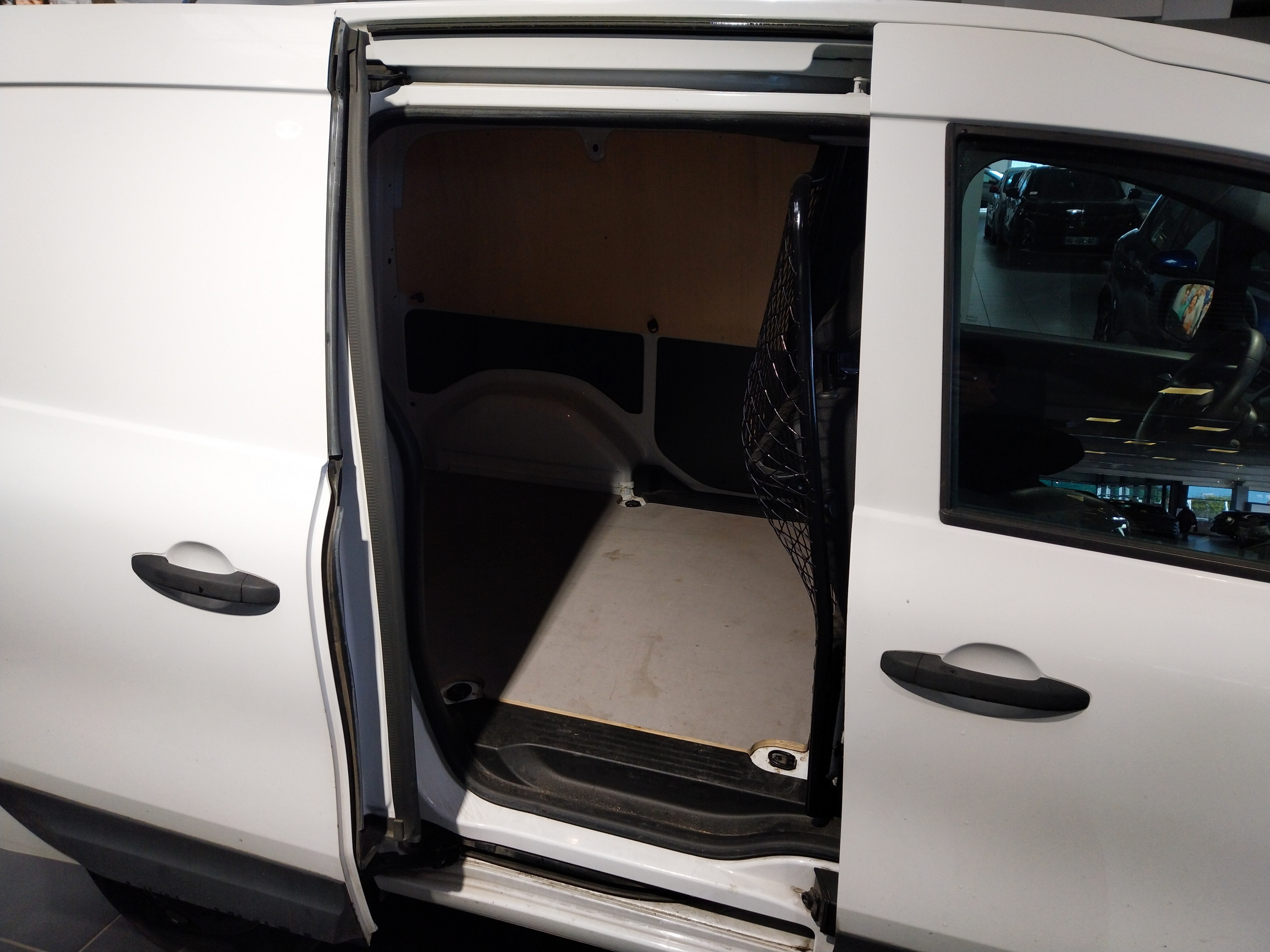 Vente en ligne Renault Kangoo Van  BLUE DCI 95 au prix de 14 990 €