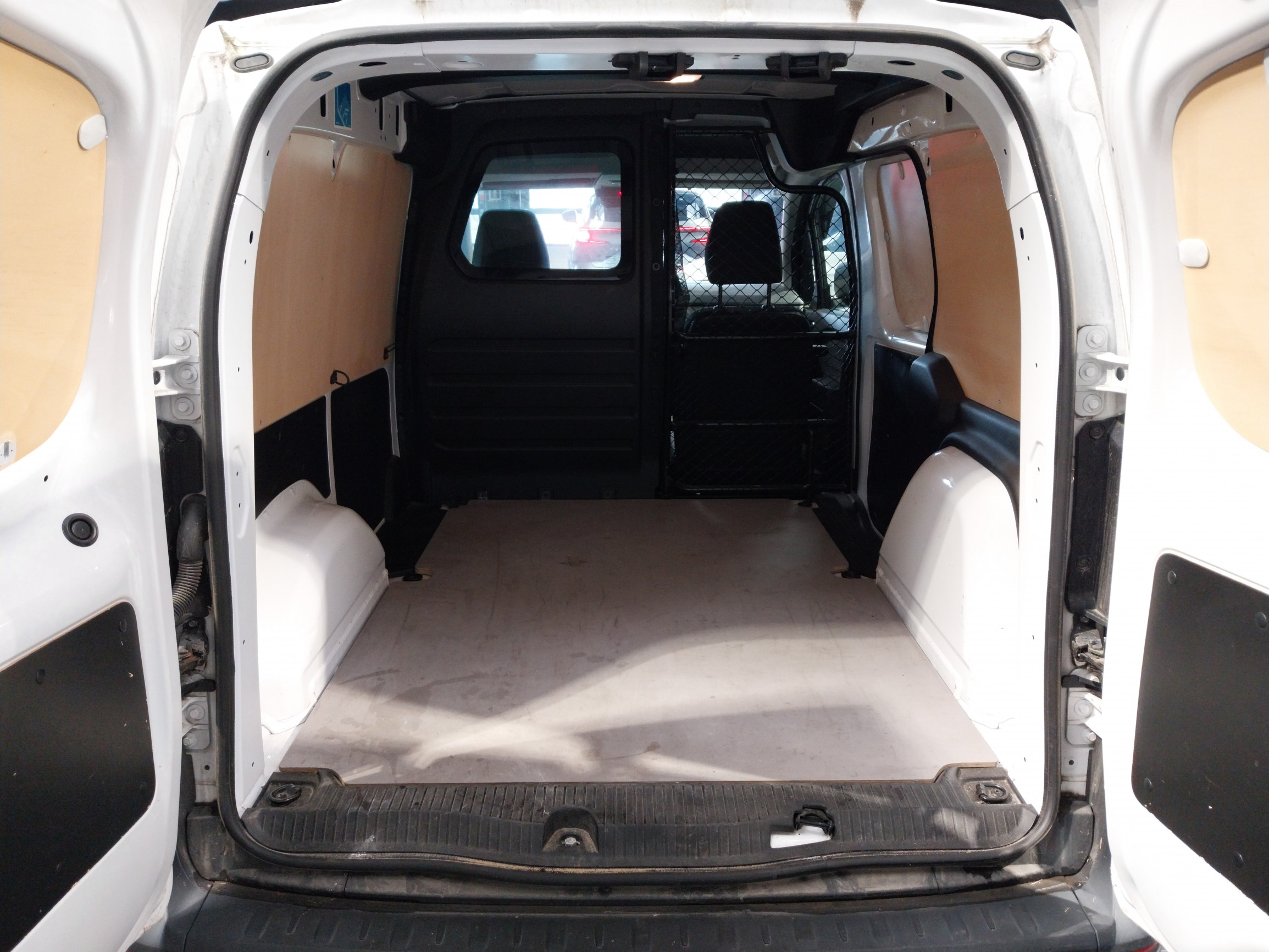 Vente en ligne Renault Kangoo Van  BLUE DCI 95 au prix de 14 990 €