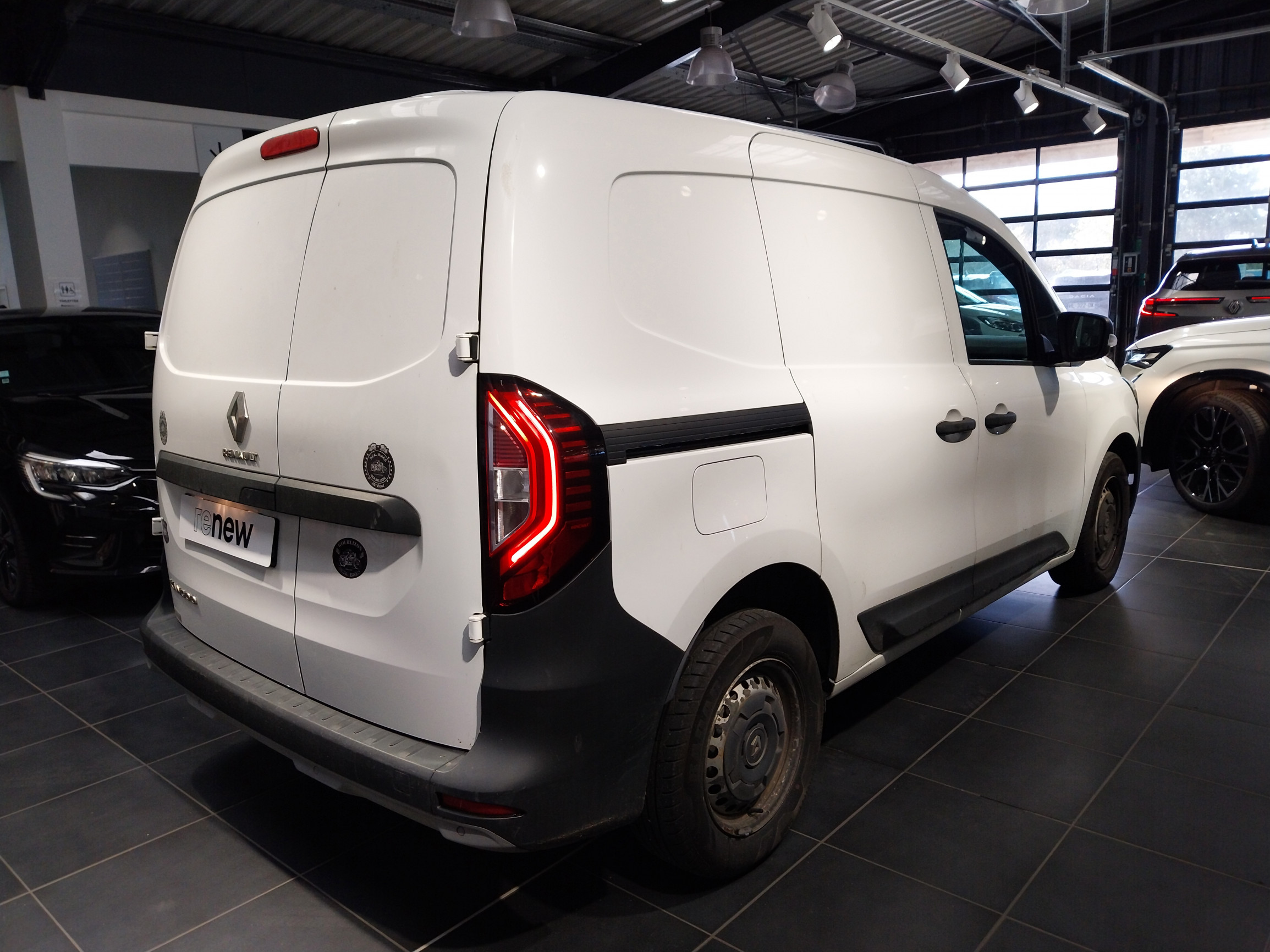 Vente en ligne Renault Kangoo Van  BLUE DCI 95 au prix de 14 990 €