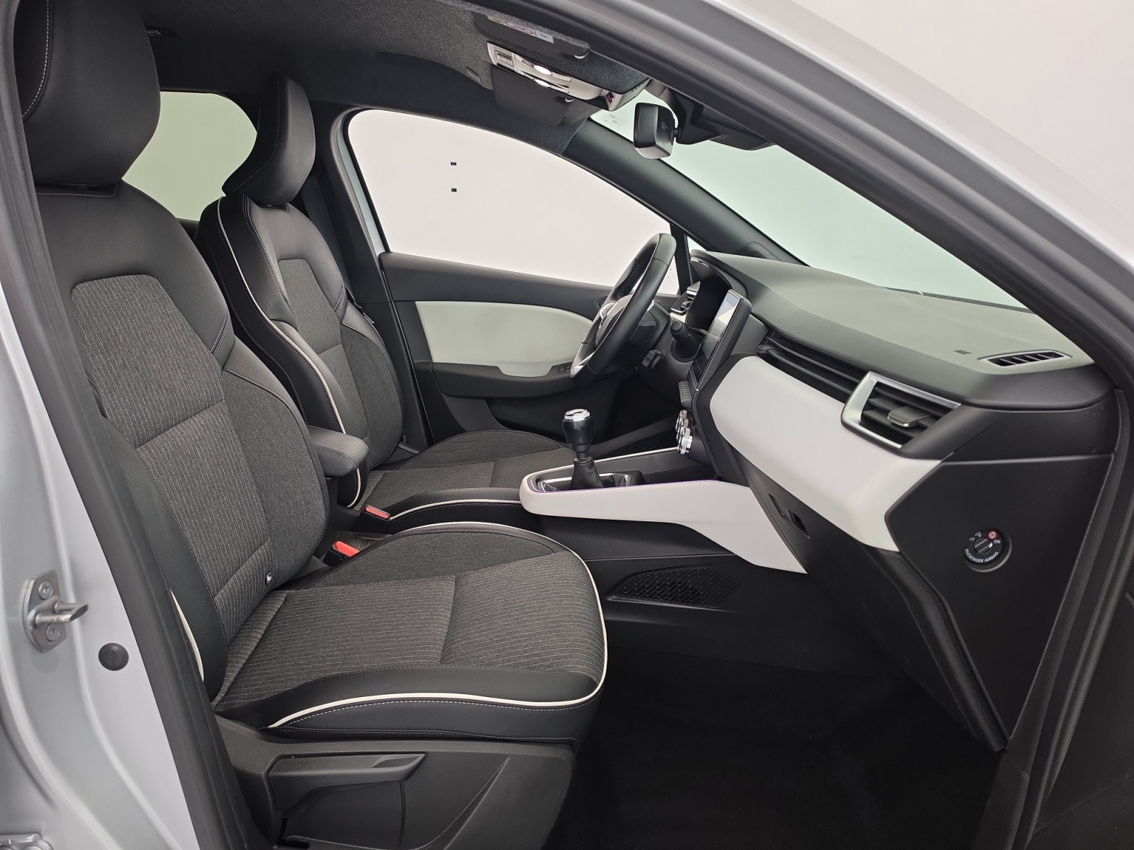 Vente en ligne Renault Clio 5 Clio TCe 90 au prix de 14 990 €