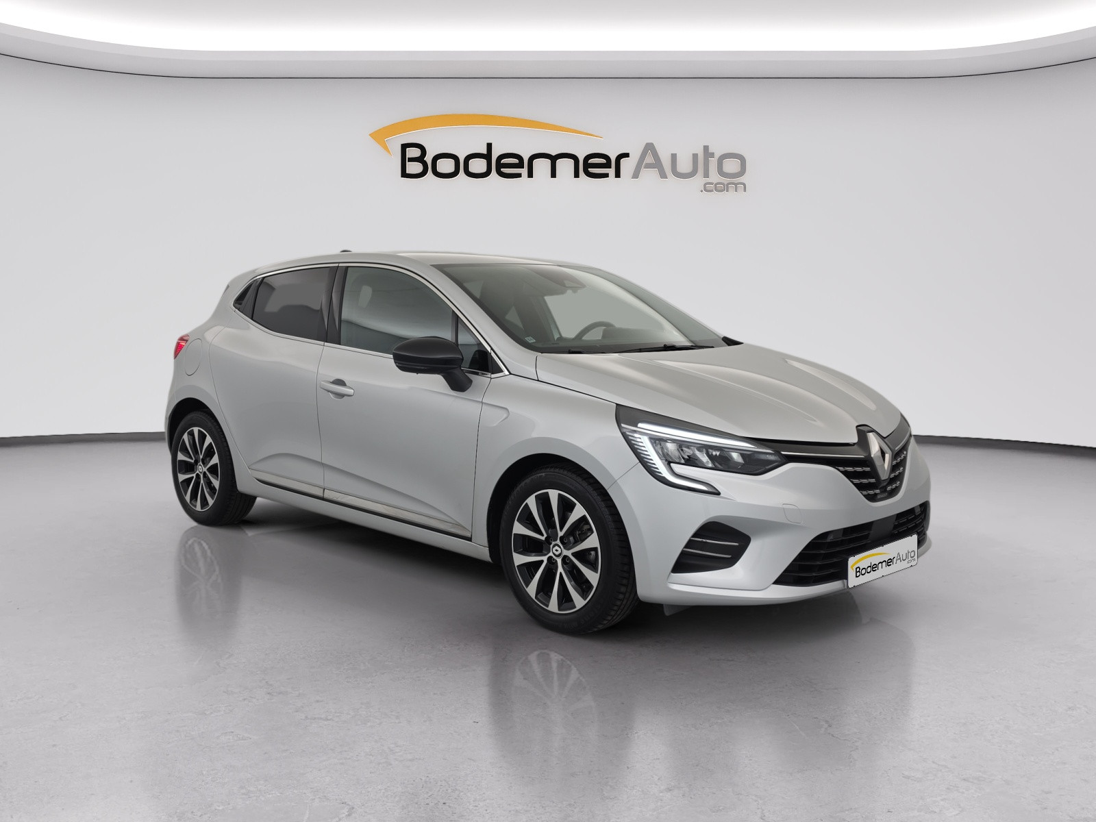 Vente en ligne Renault Clio 5 Clio TCe 90 au prix de 14 990 €