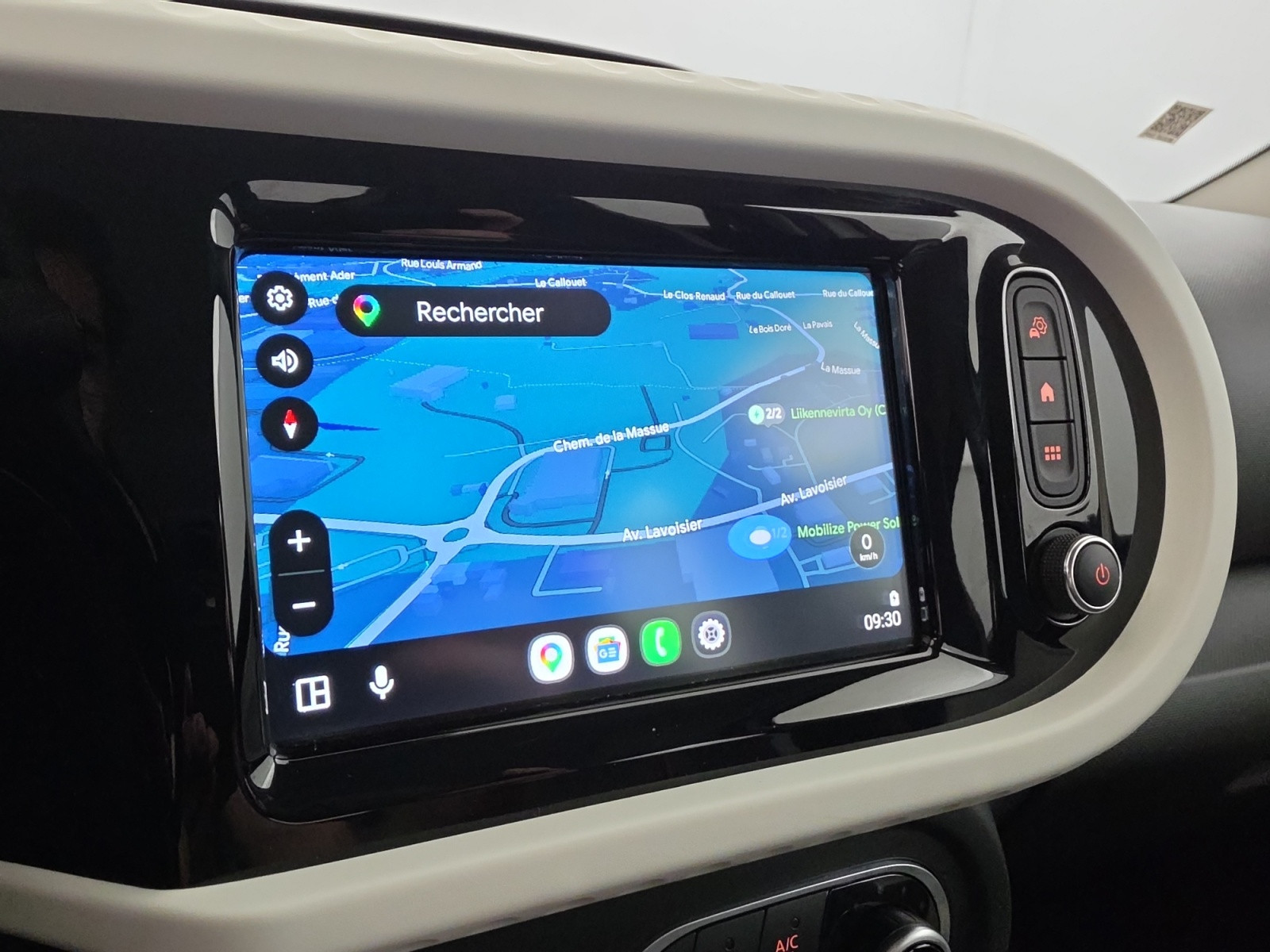 Vente en ligne Renault Twingo Electrique Twingo III E-Tech au prix de 12 990 €