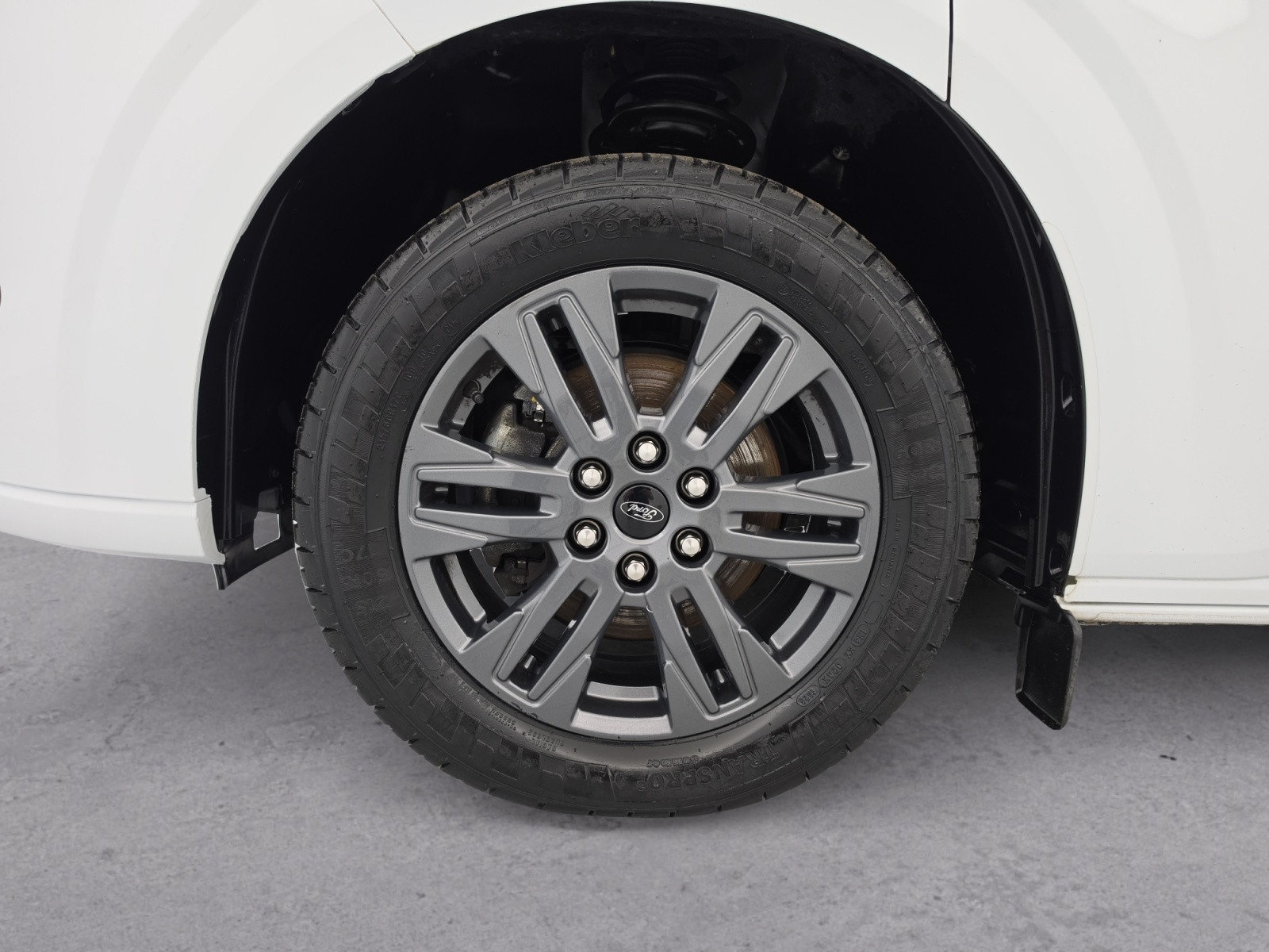 Vente en ligne Ford Tourneo Custom  320 L2H1 2.0 EcoBlue 150 ch au prix de 32 890 €